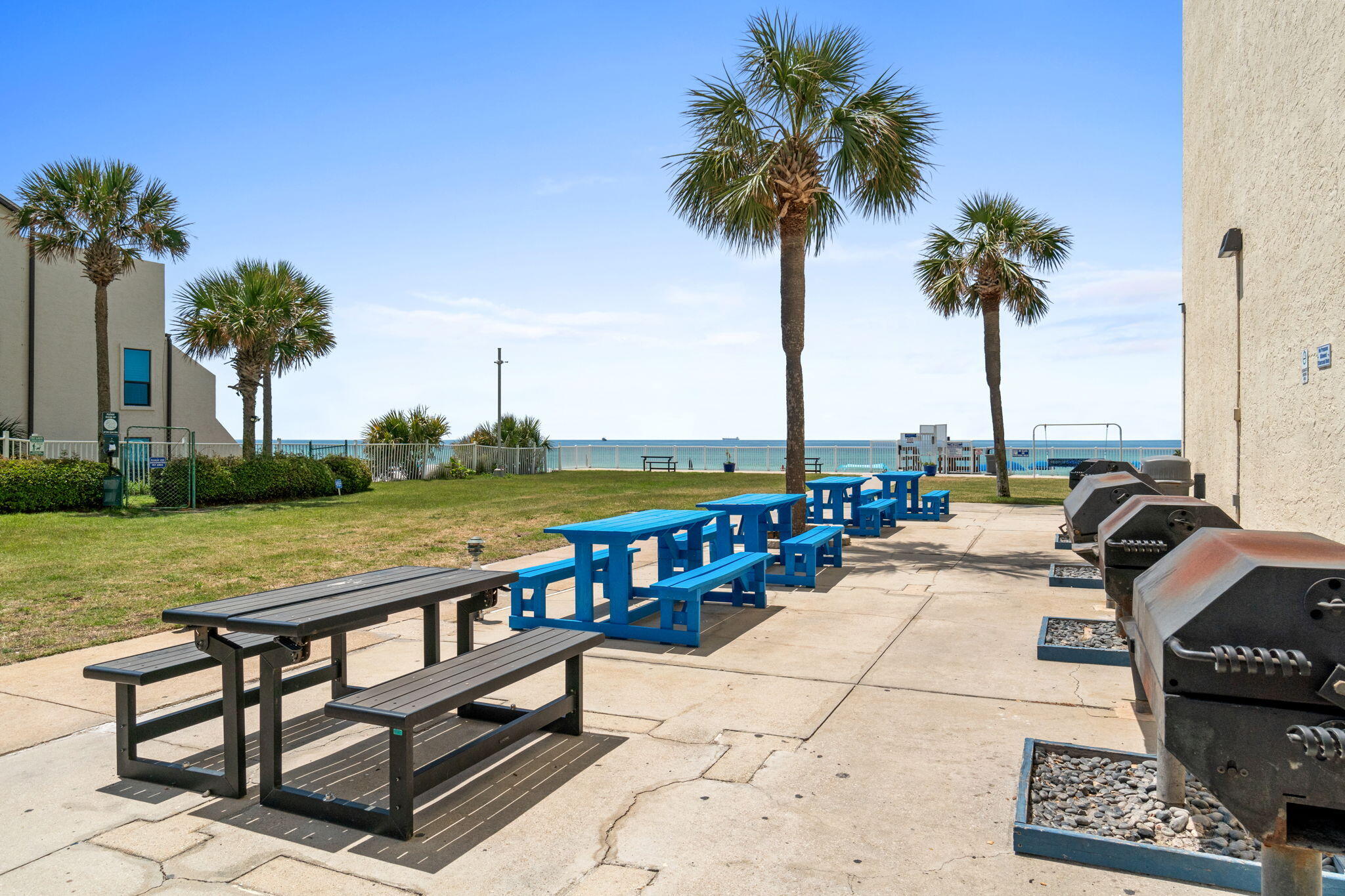 5801 Thomas Drive, UNIT 301