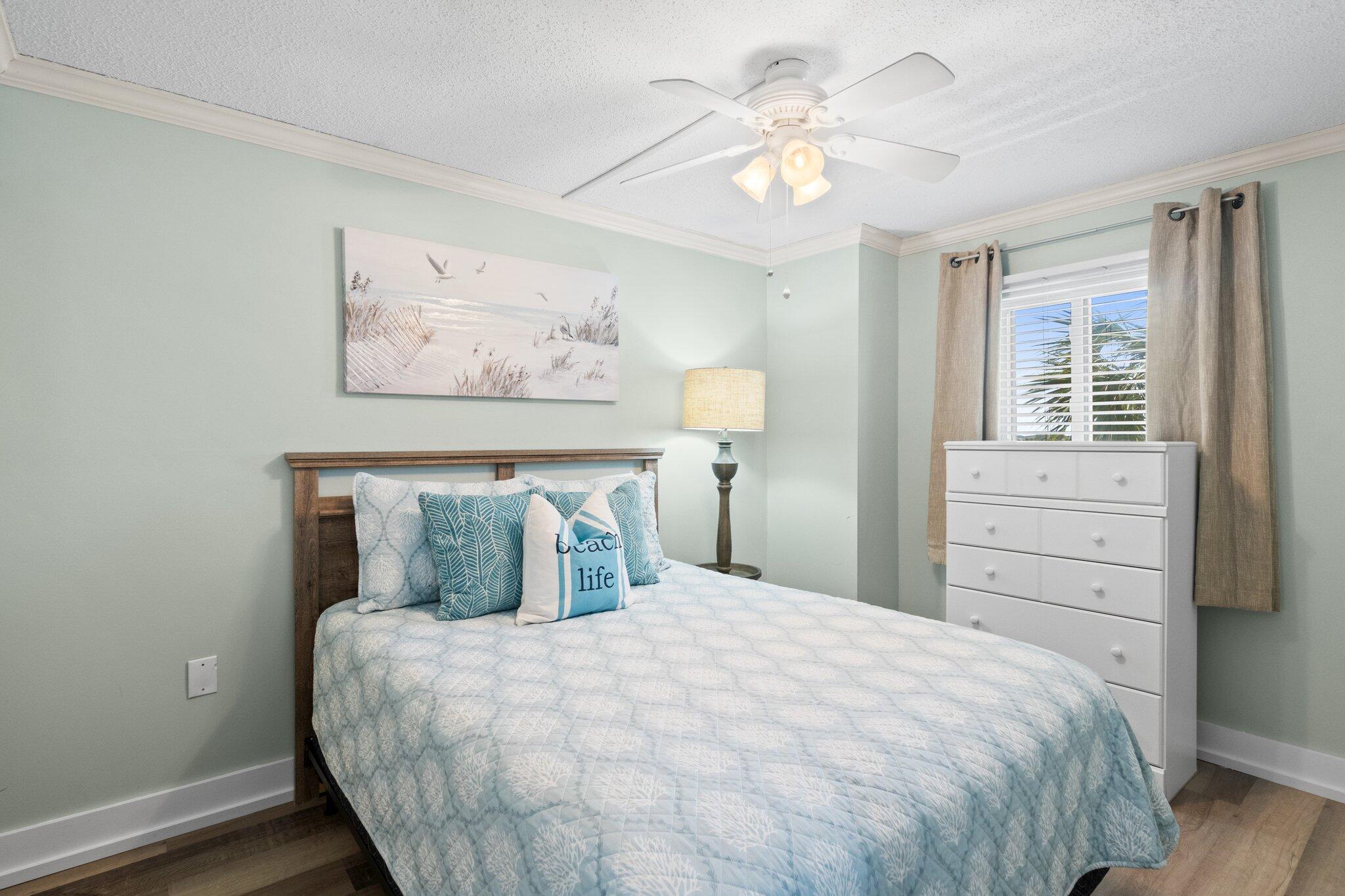 5801 Thomas Drive, UNIT 301