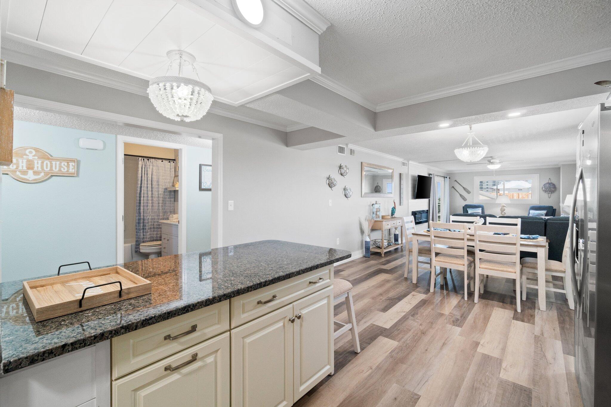 5801 Thomas Drive, UNIT 301