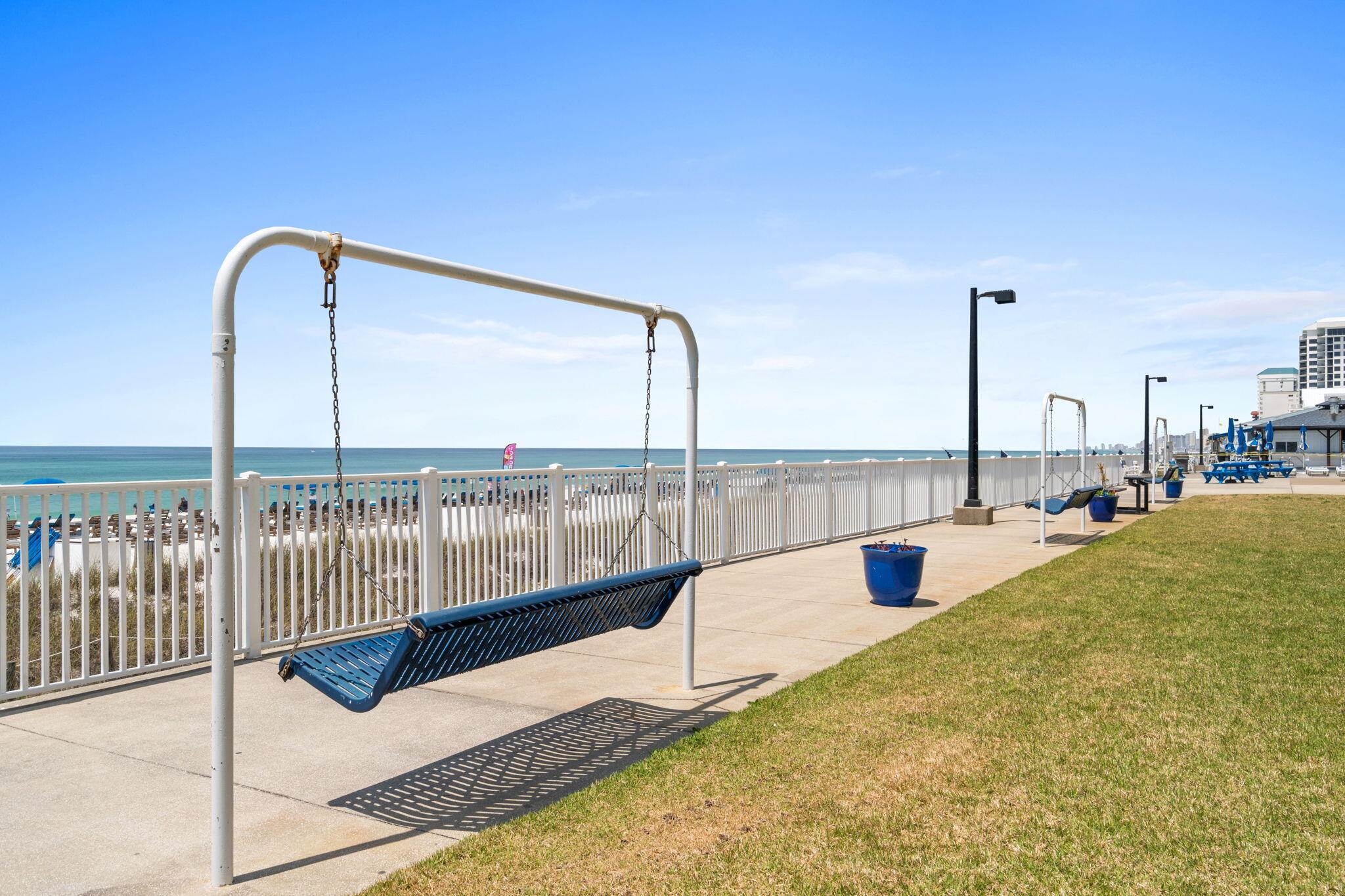5801 Thomas Drive, UNIT 301