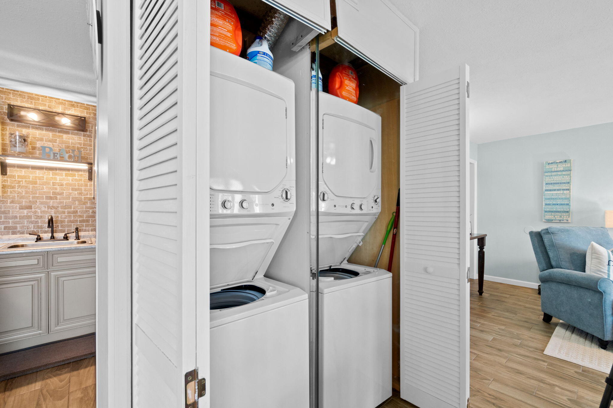 8743 Thomas Drive, UNIT 205