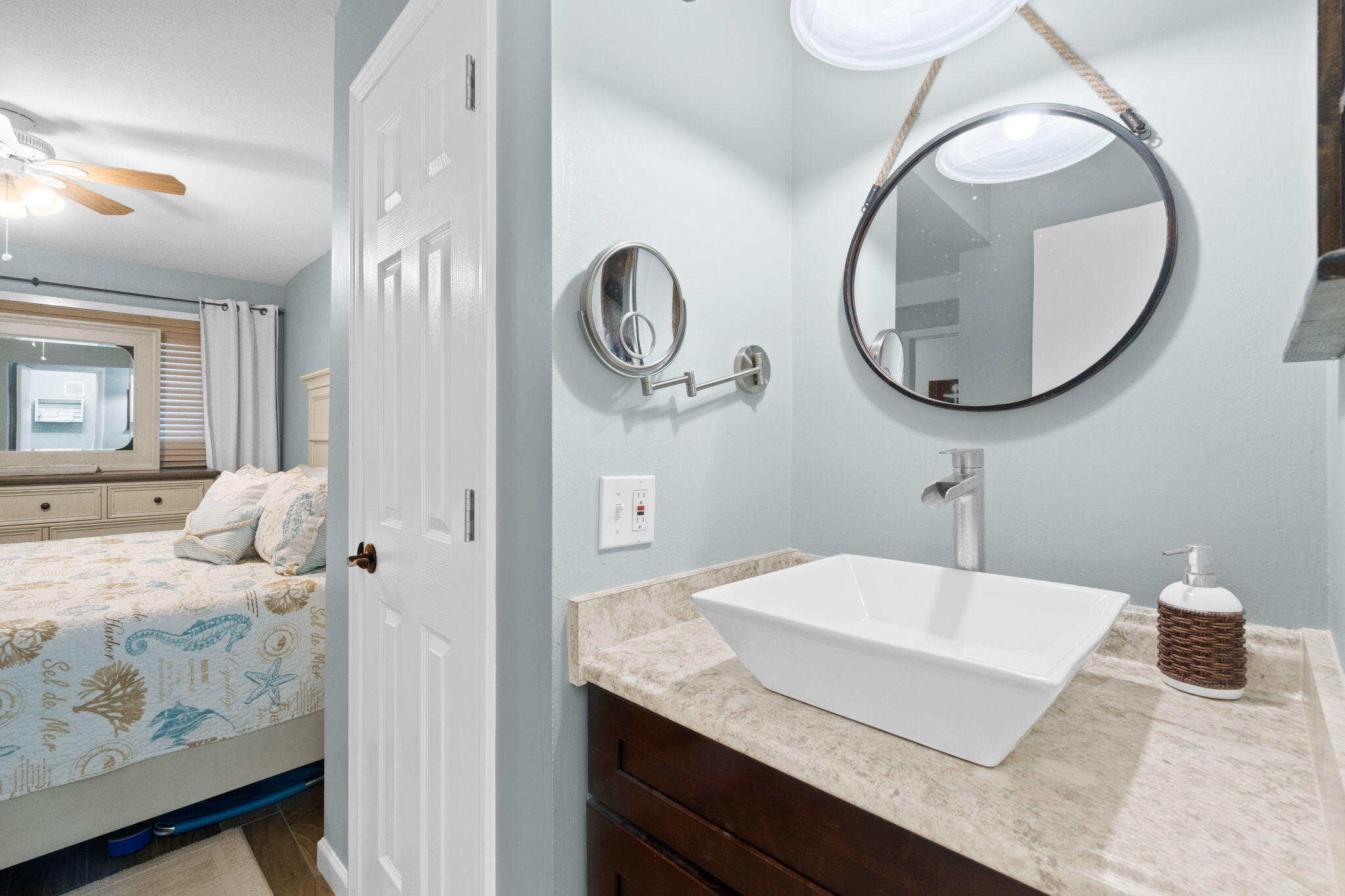 8743 Thomas Drive, UNIT 205