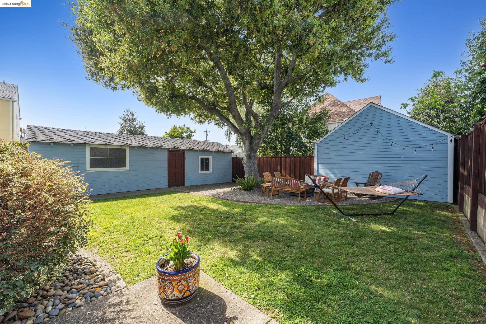 570 Pala Ave