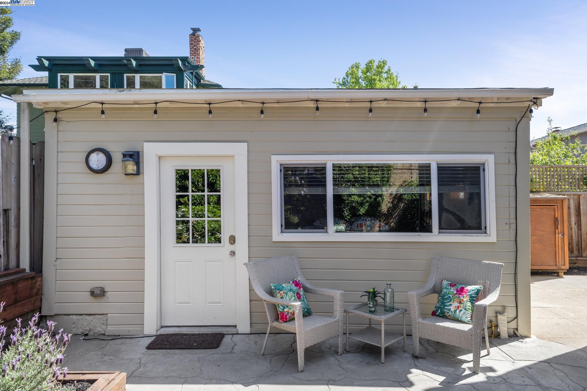 1308 Saint Charles St