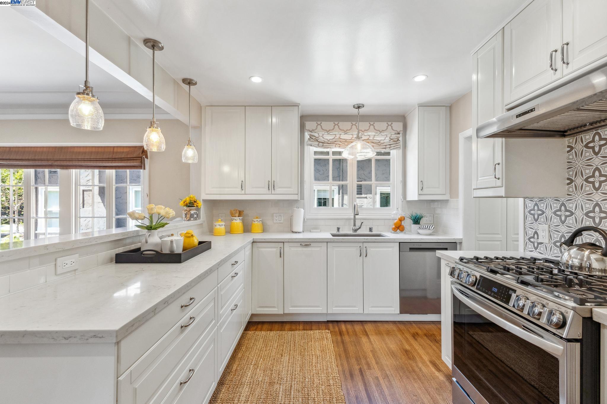 1308 Saint Charles St