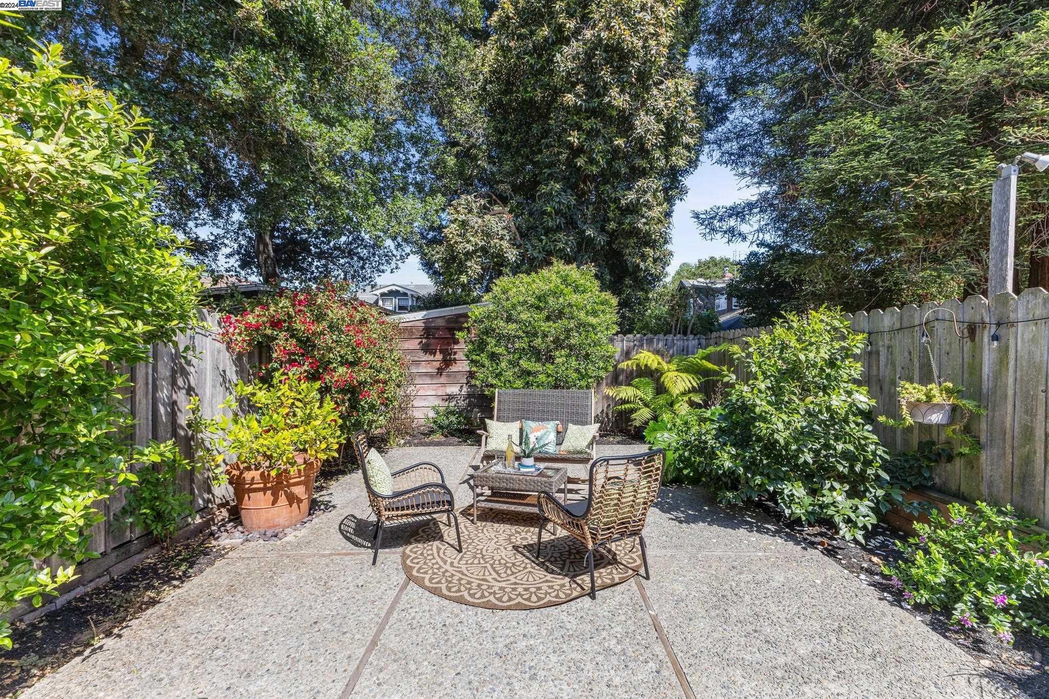 1308 Saint Charles St