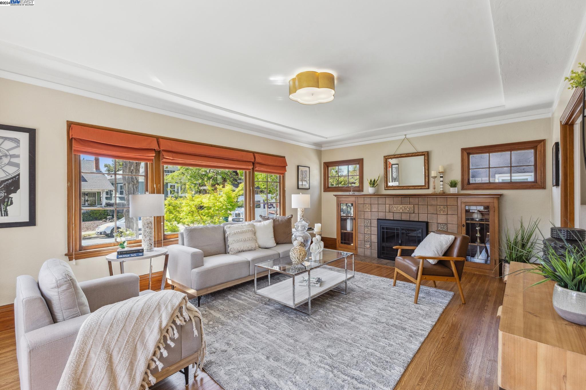 1308 Saint Charles St