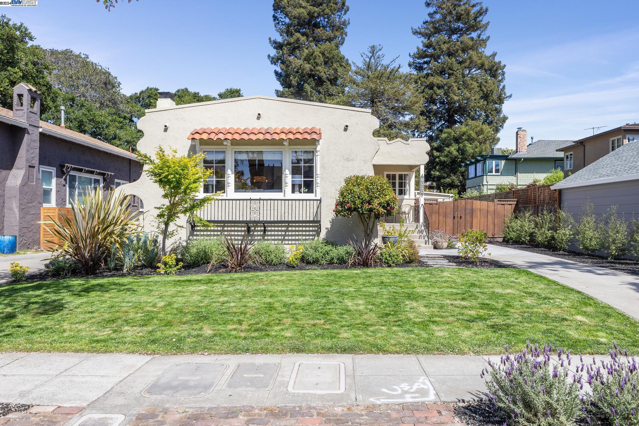 1308 Saint Charles St