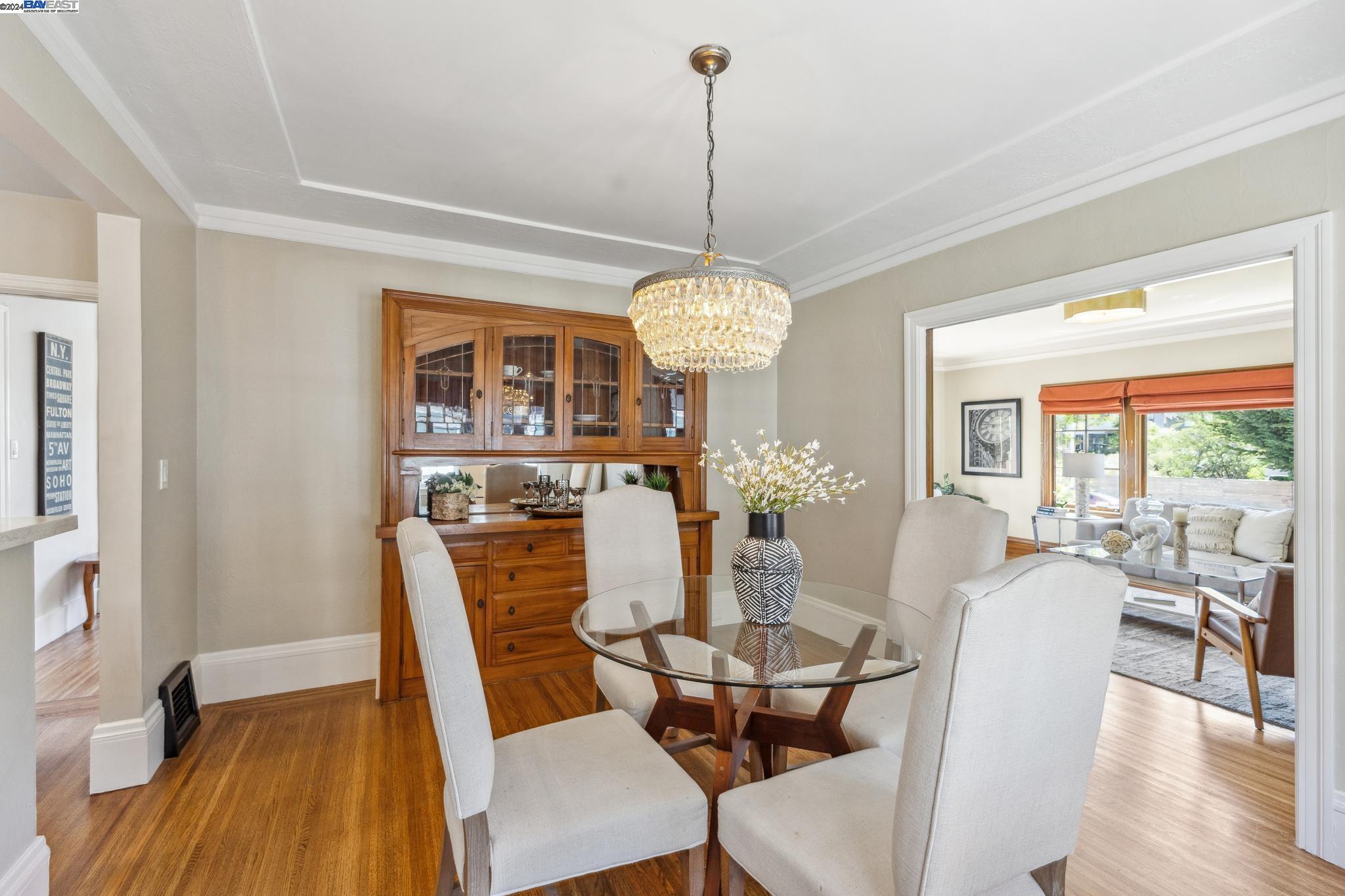 1308 Saint Charles St