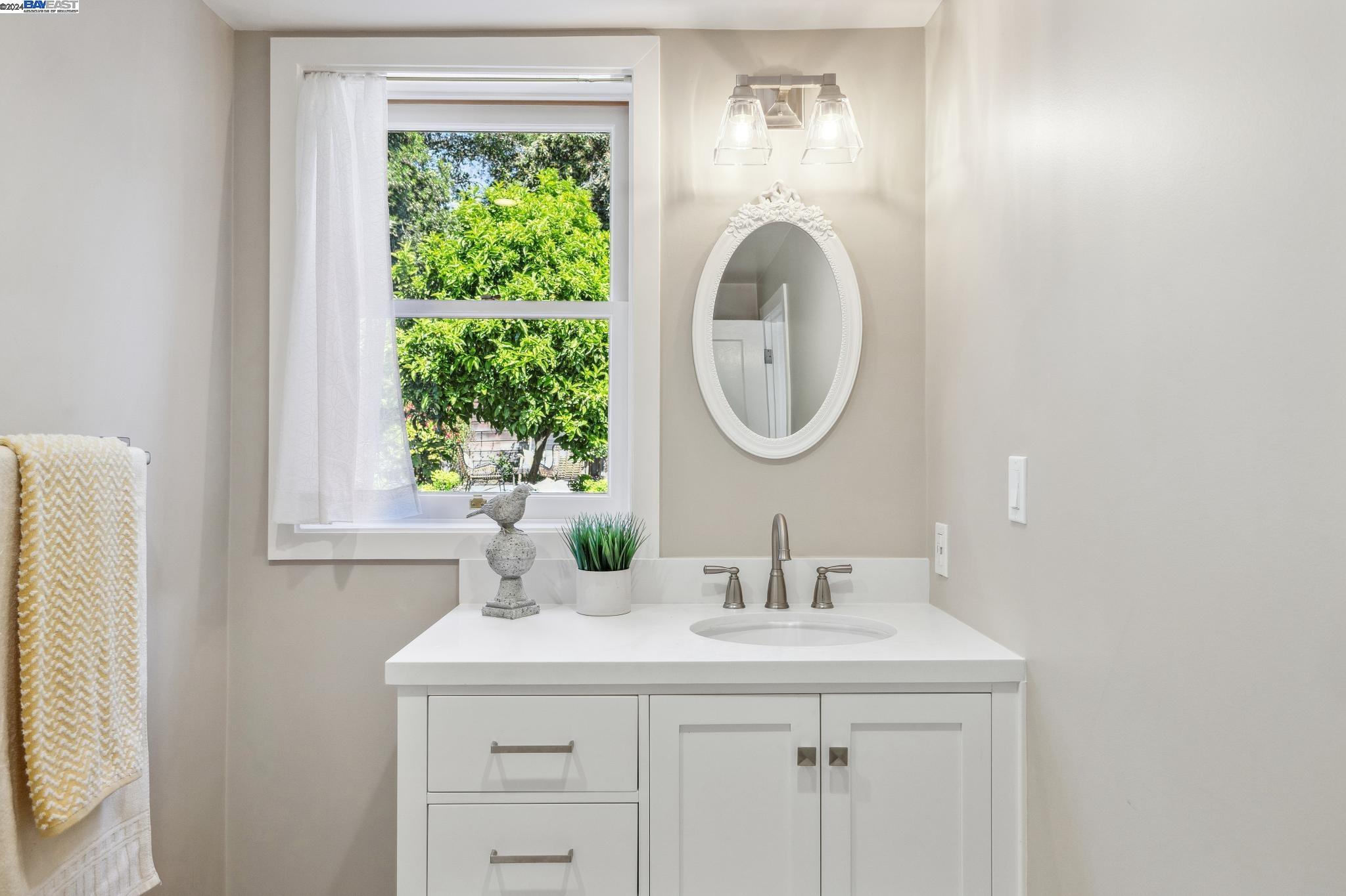 1308 Saint Charles St