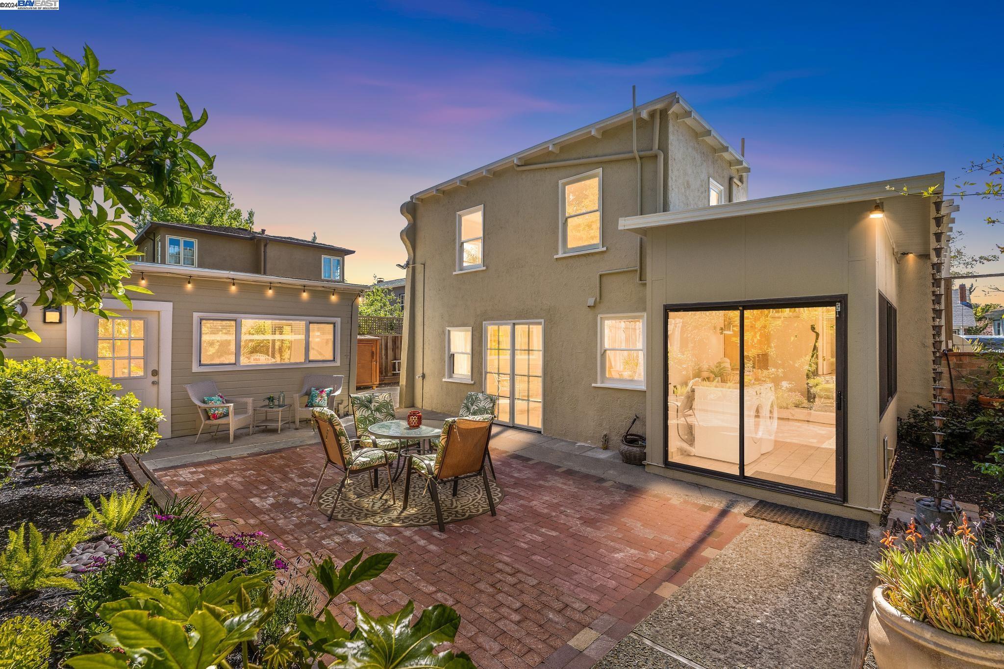 1308 Saint Charles St
