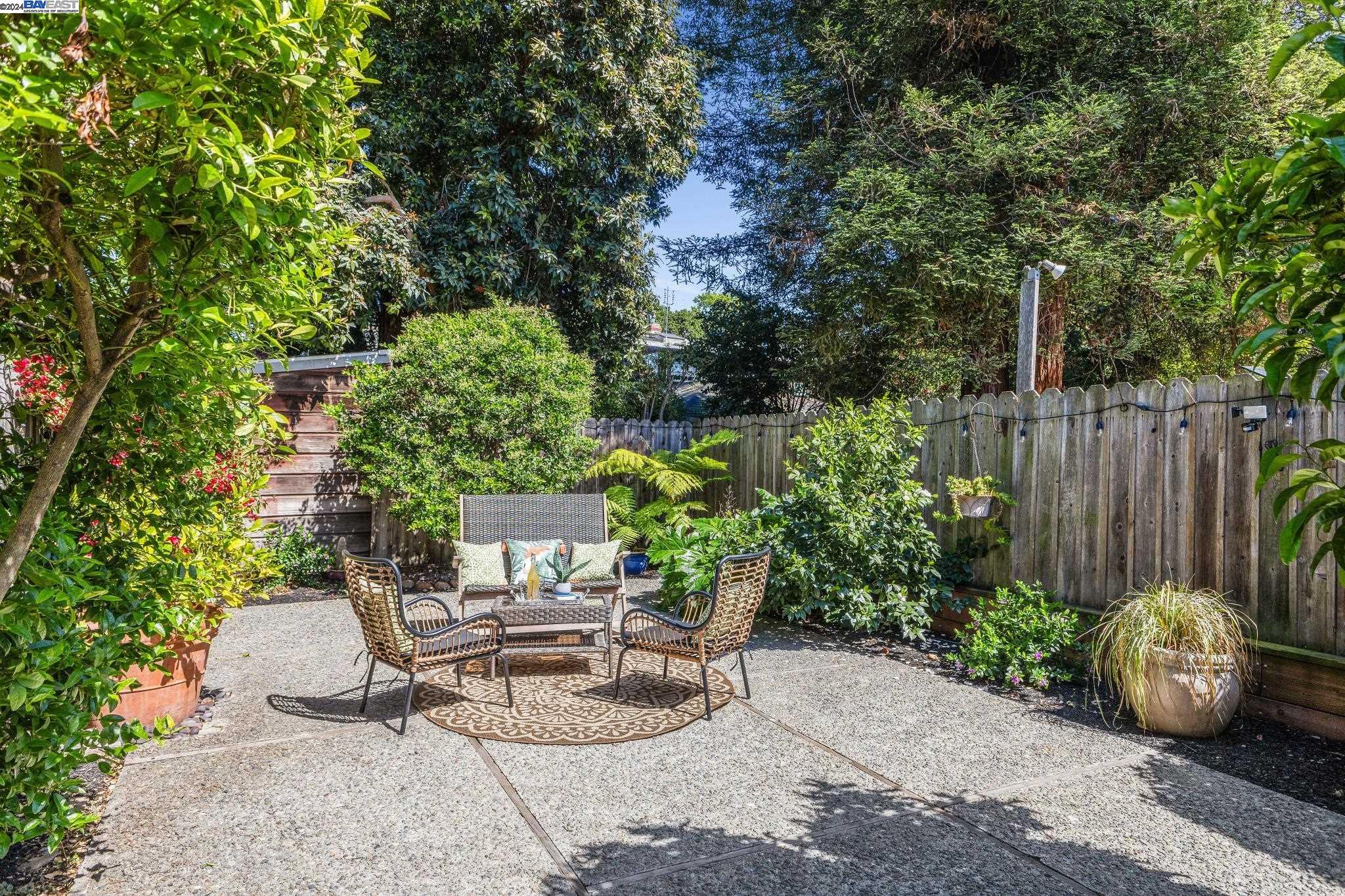 1308 Saint Charles St
