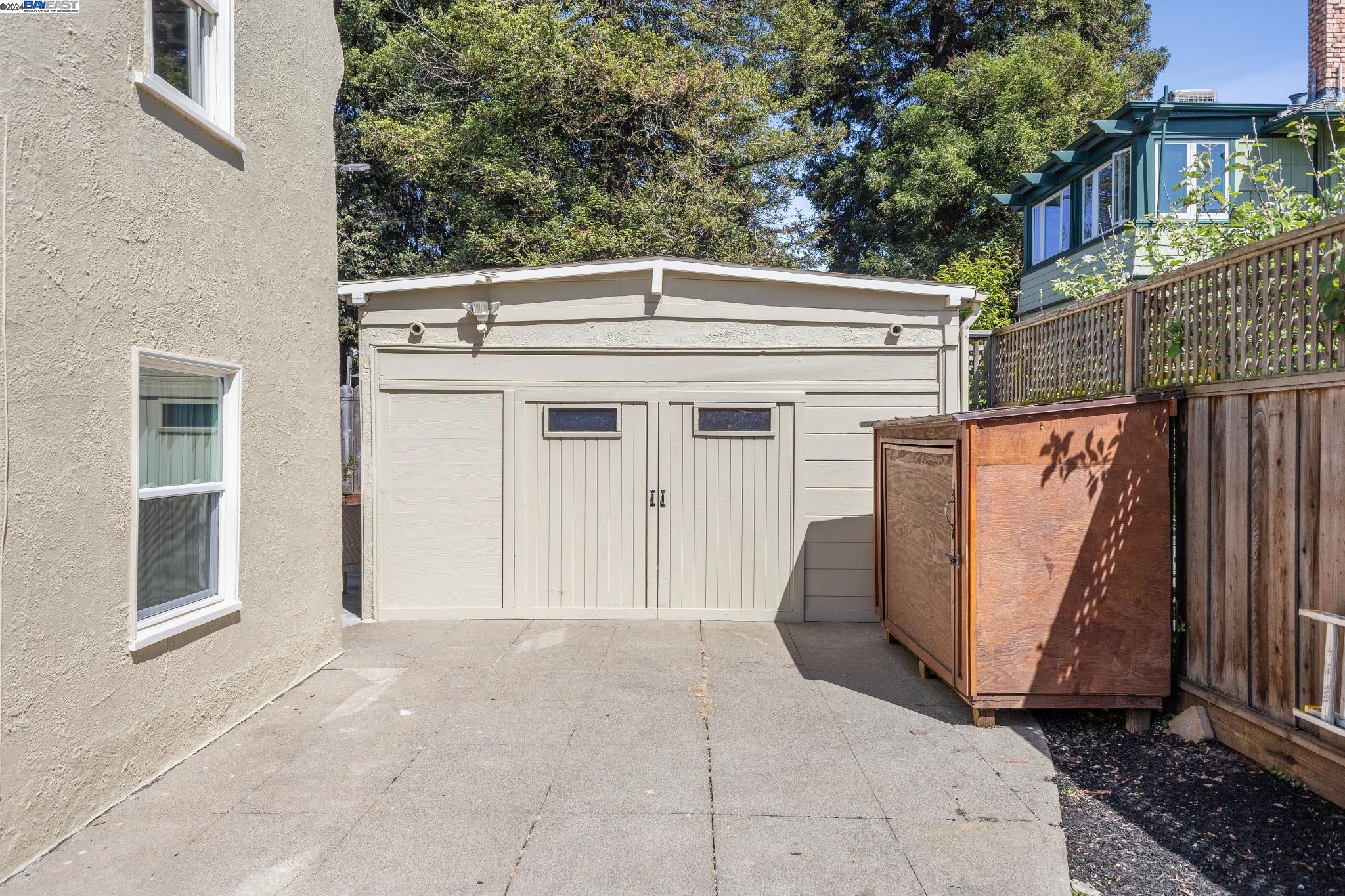 1308 Saint Charles St