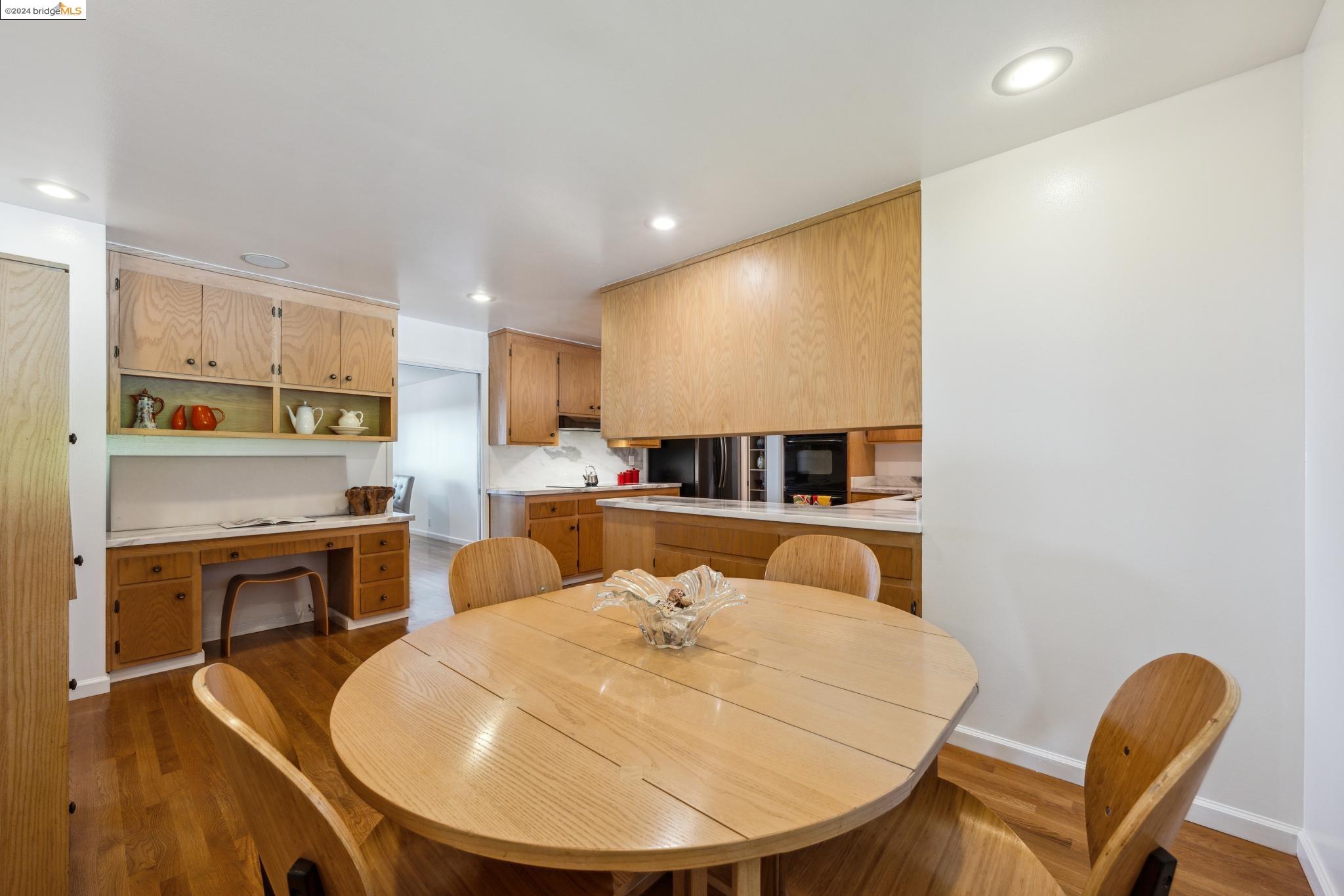 1408 Regent Dr
