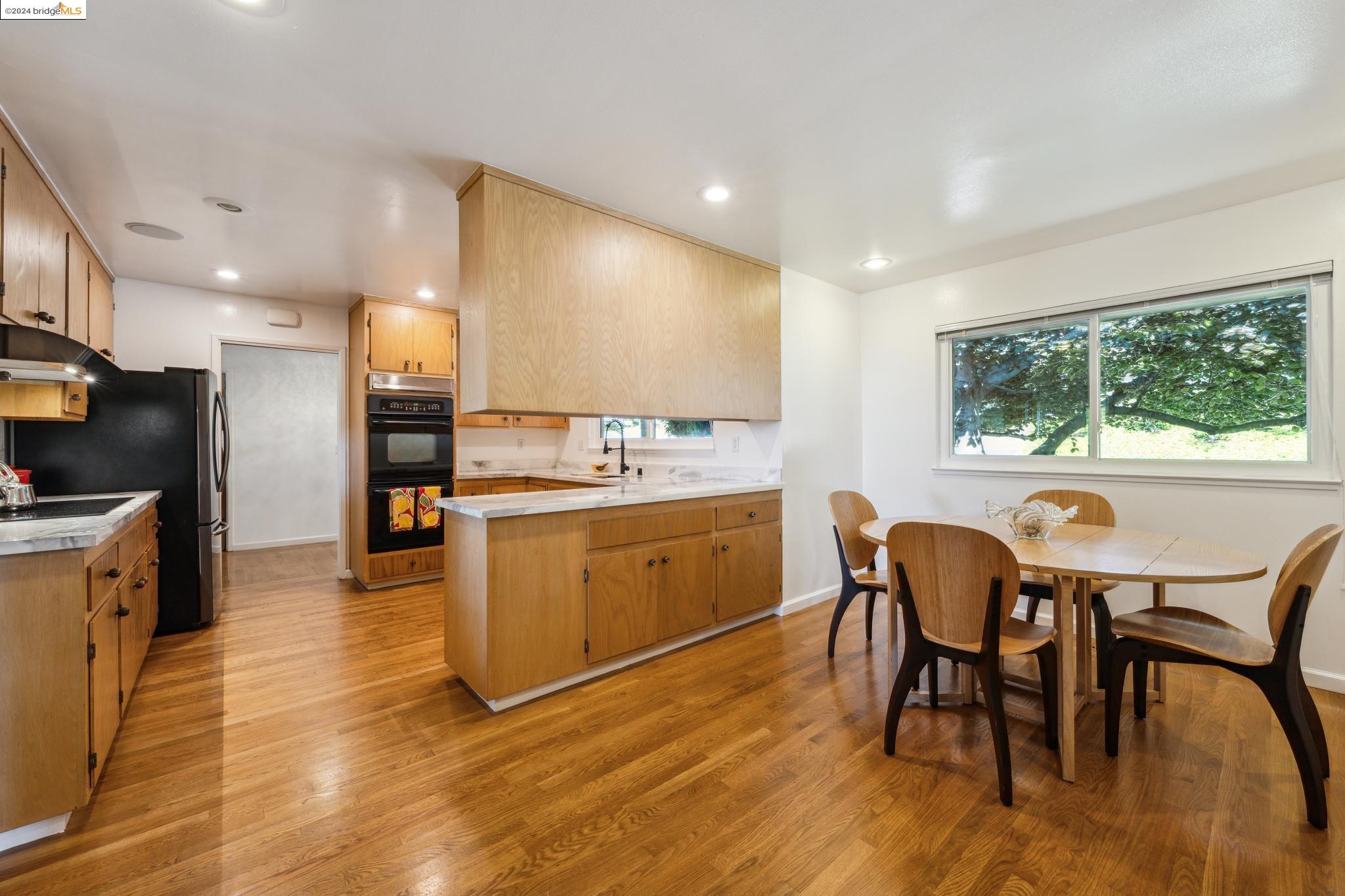 1408 Regent Dr