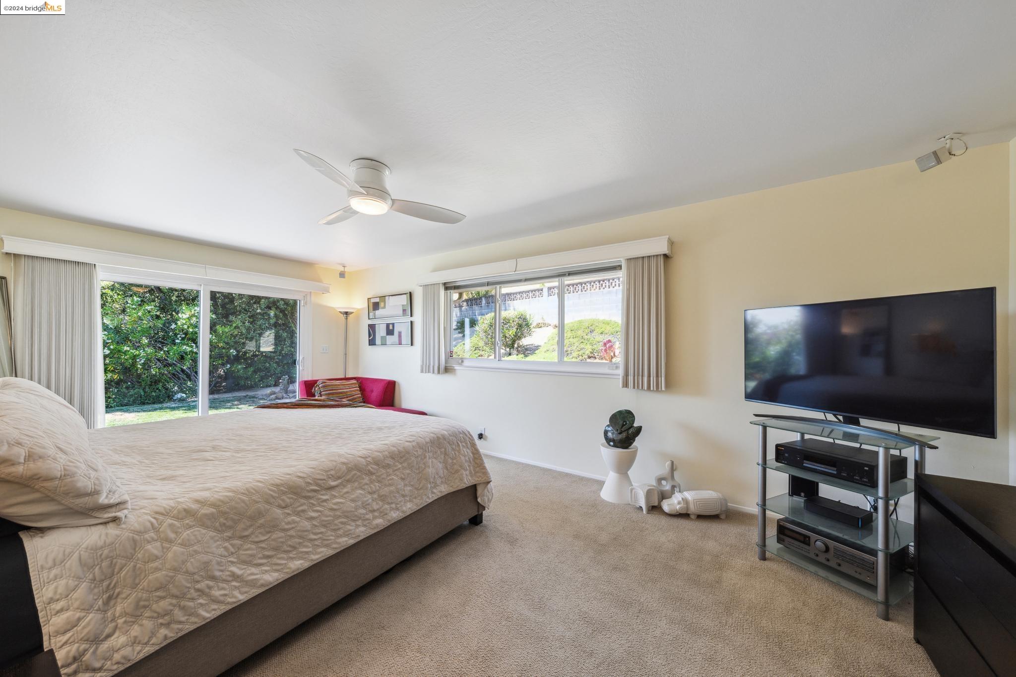 1408 Regent Dr
