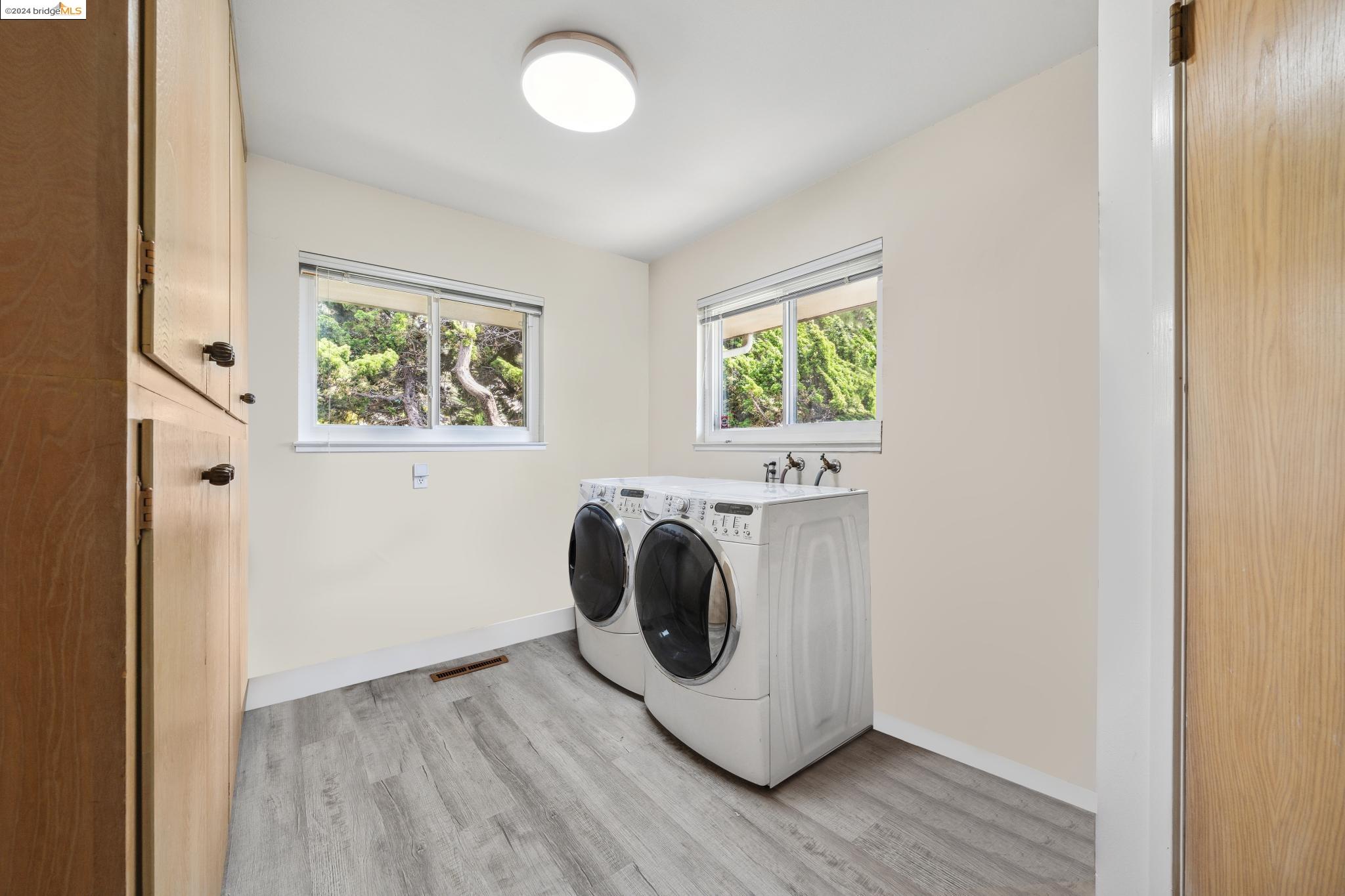 1408 Regent Dr