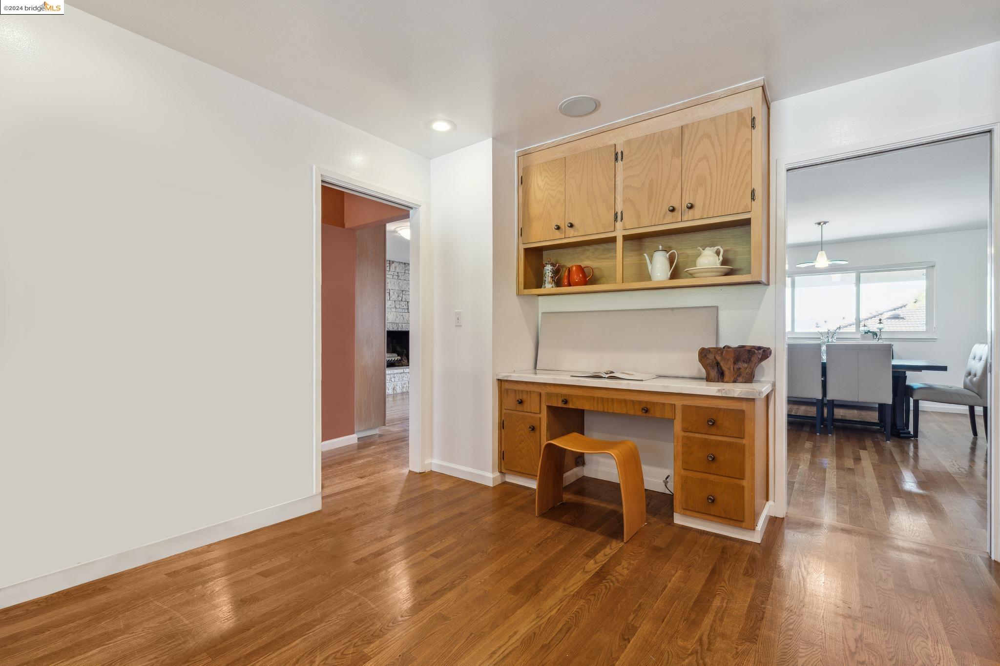 1408 Regent Dr
