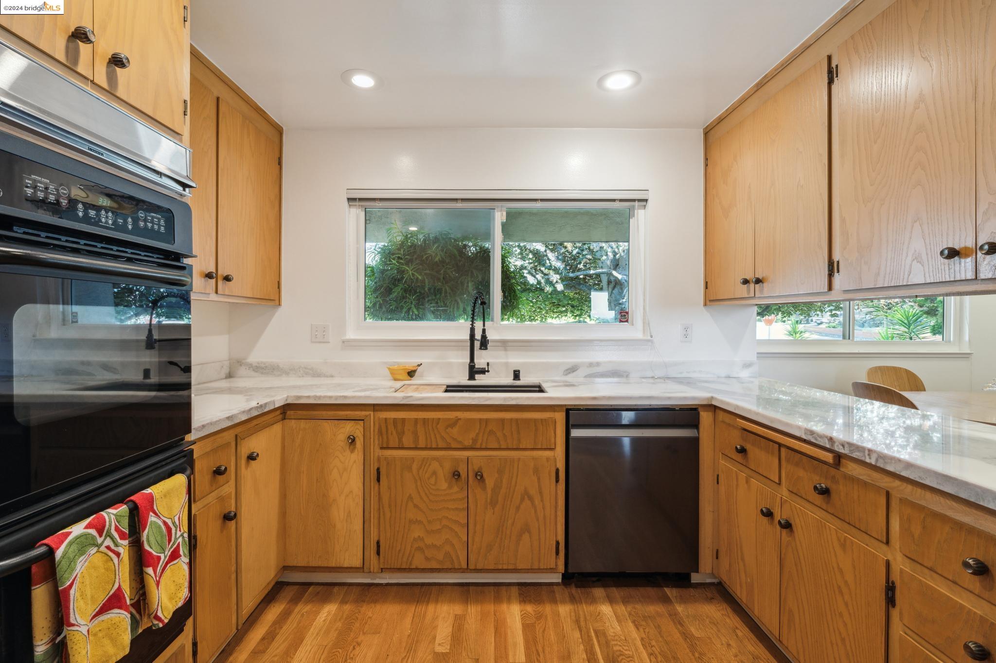 1408 Regent Dr