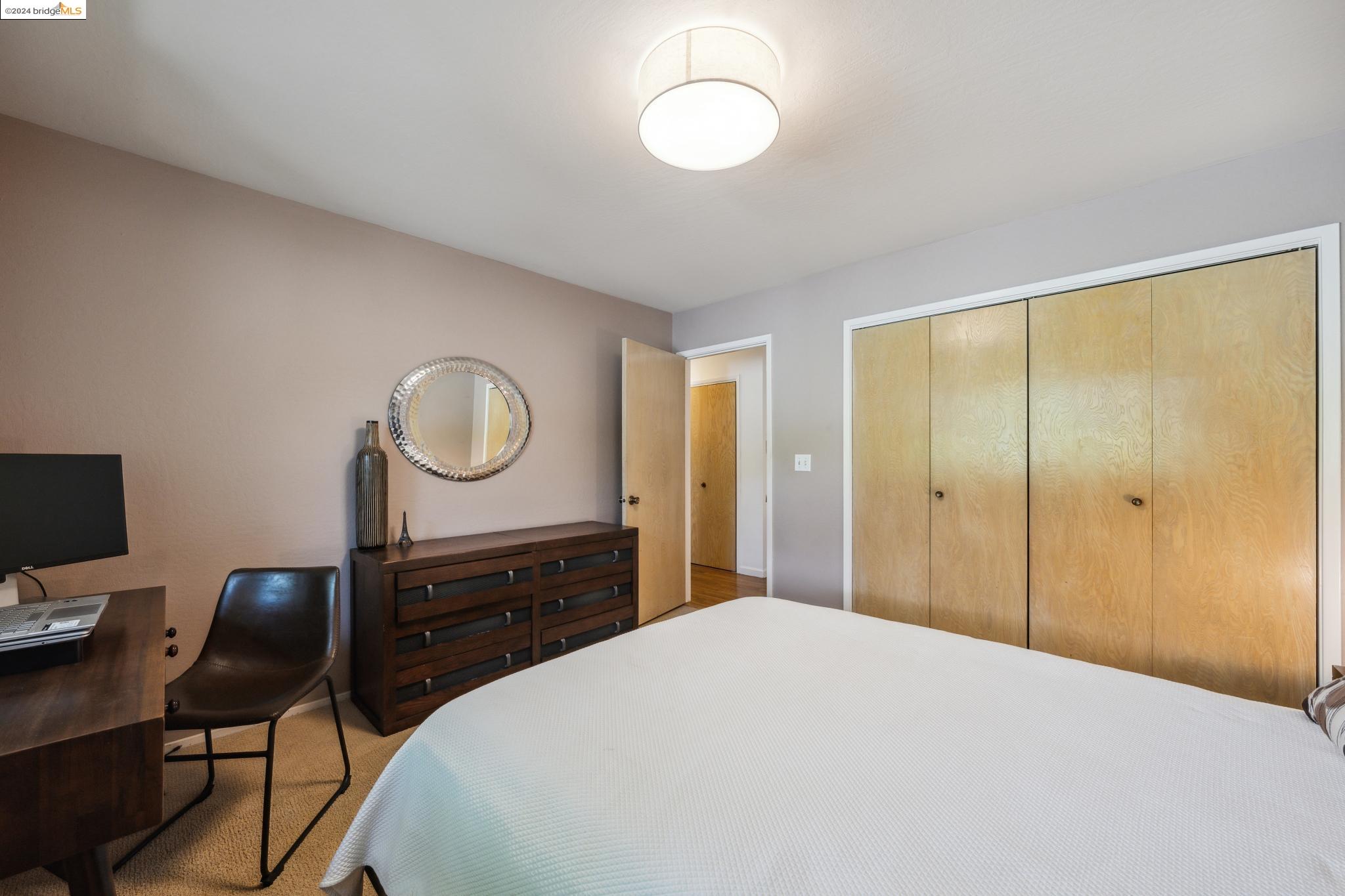 1408 Regent Dr