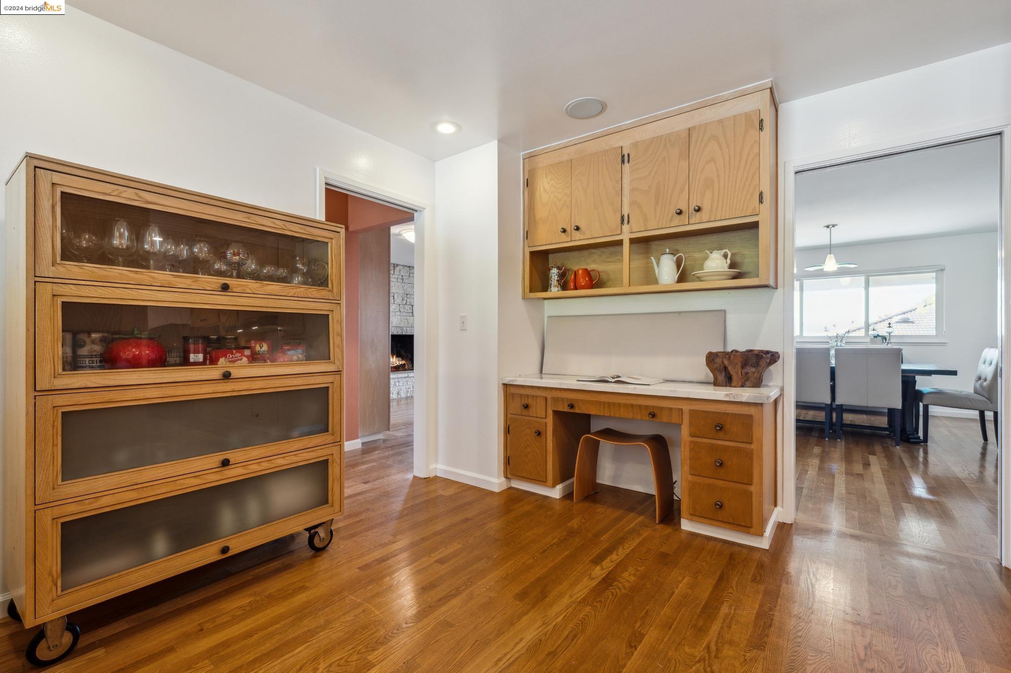 1408 Regent Dr