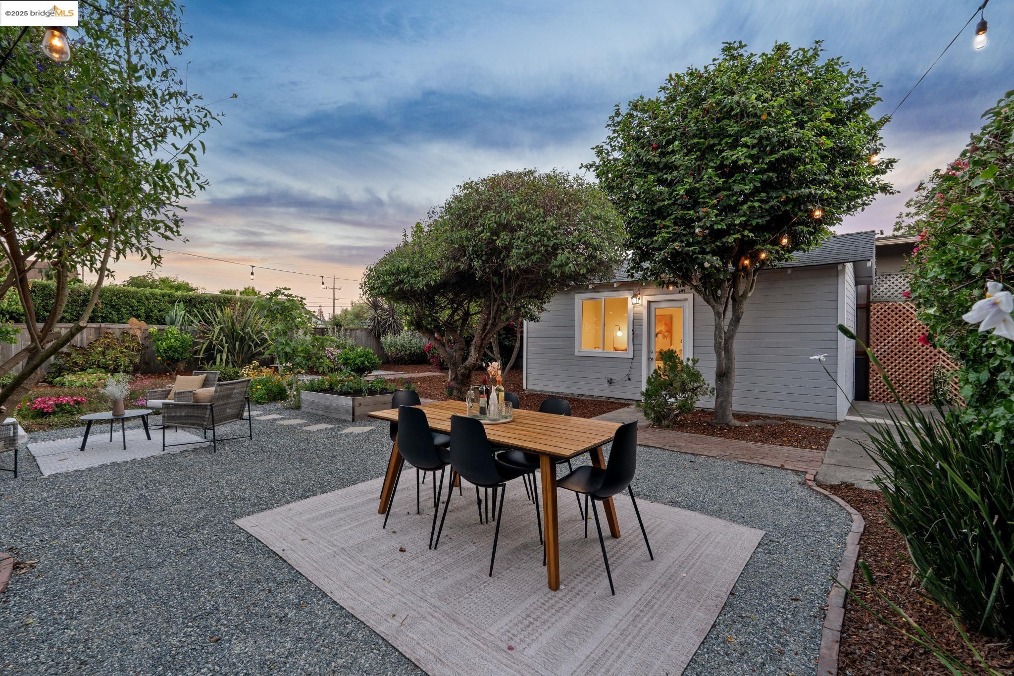 821 Estudillo Ave