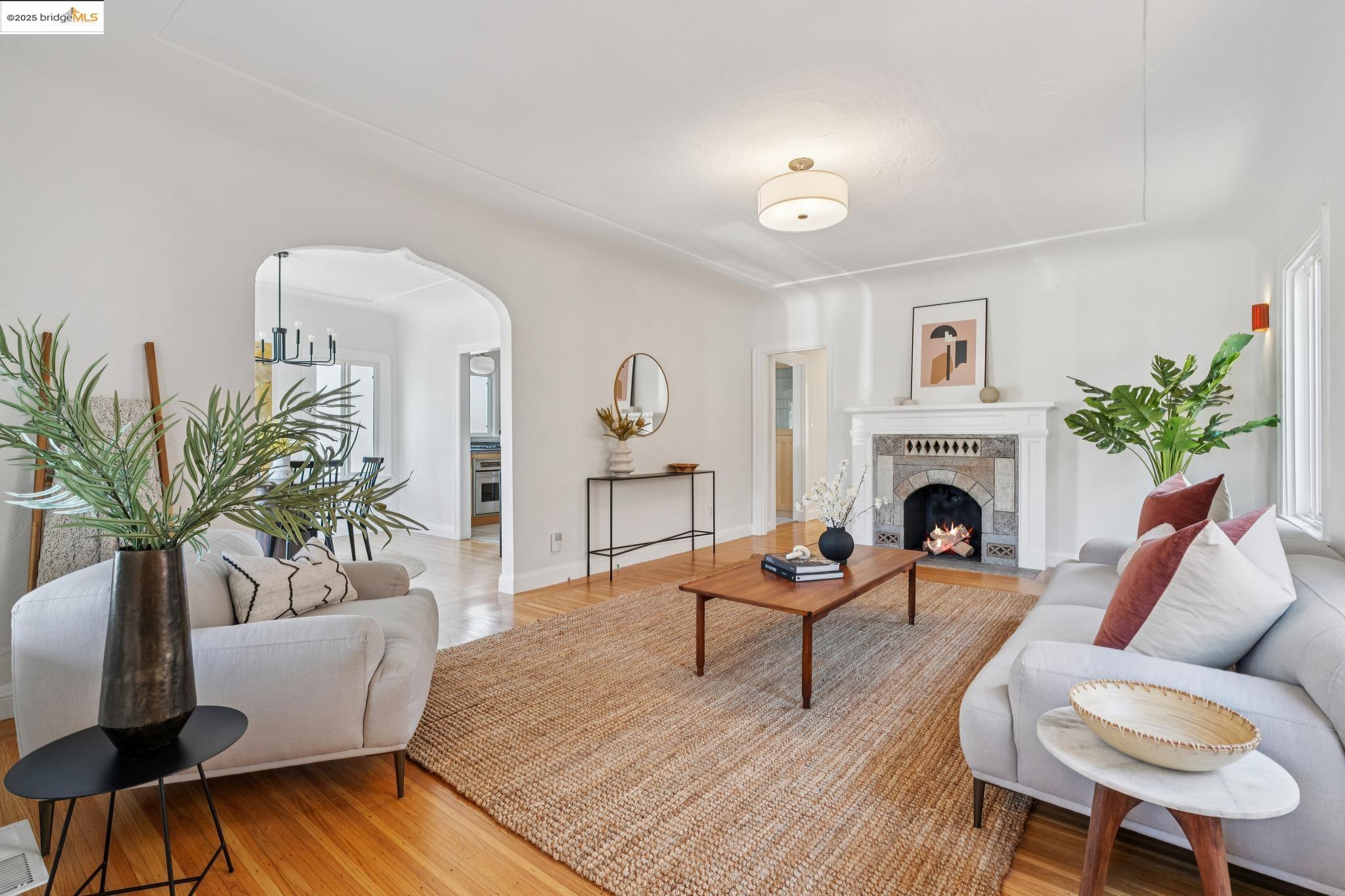 533 Lewis Ave
