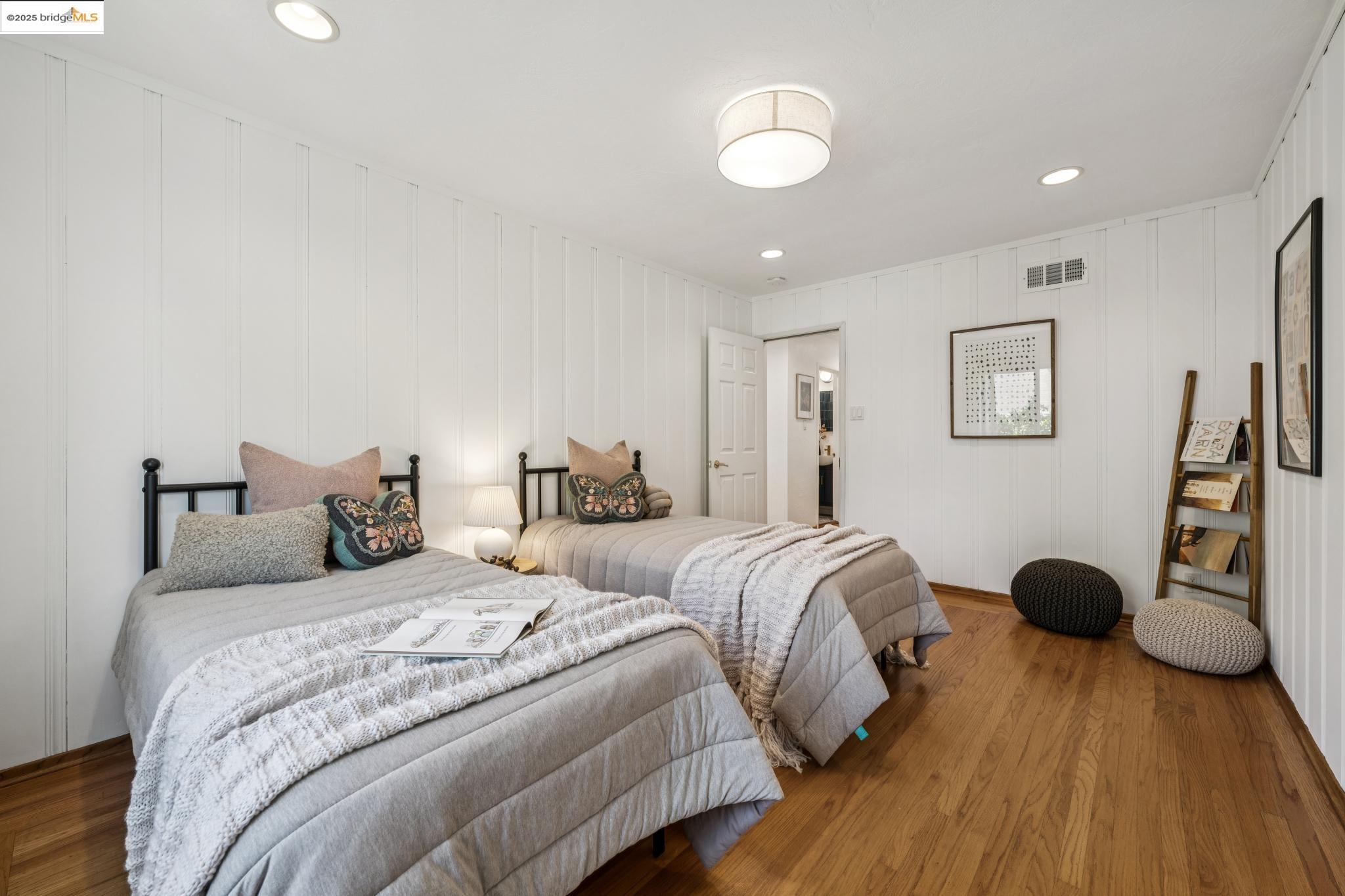 1044 Collier Dr