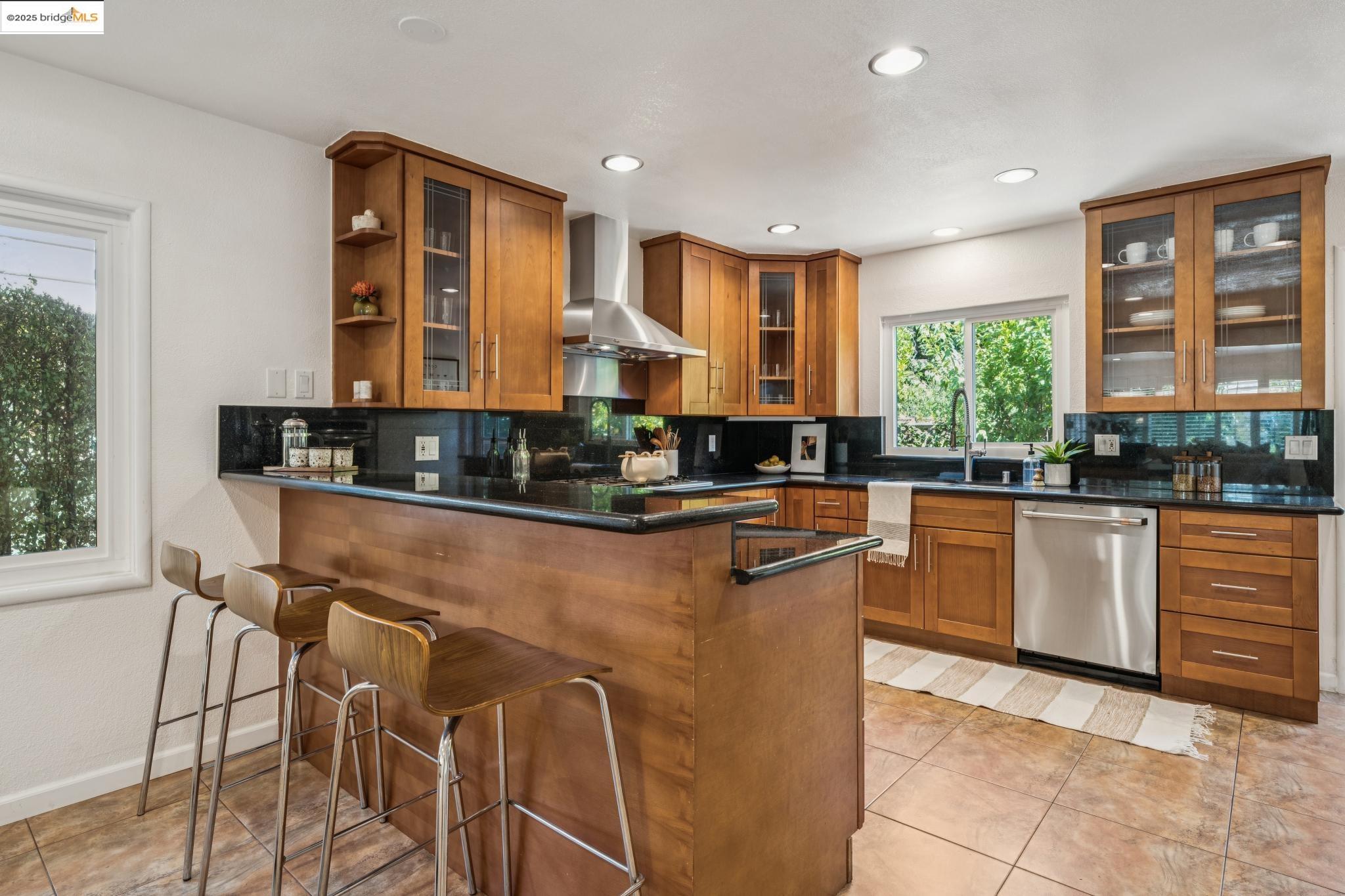 1044 Collier Dr