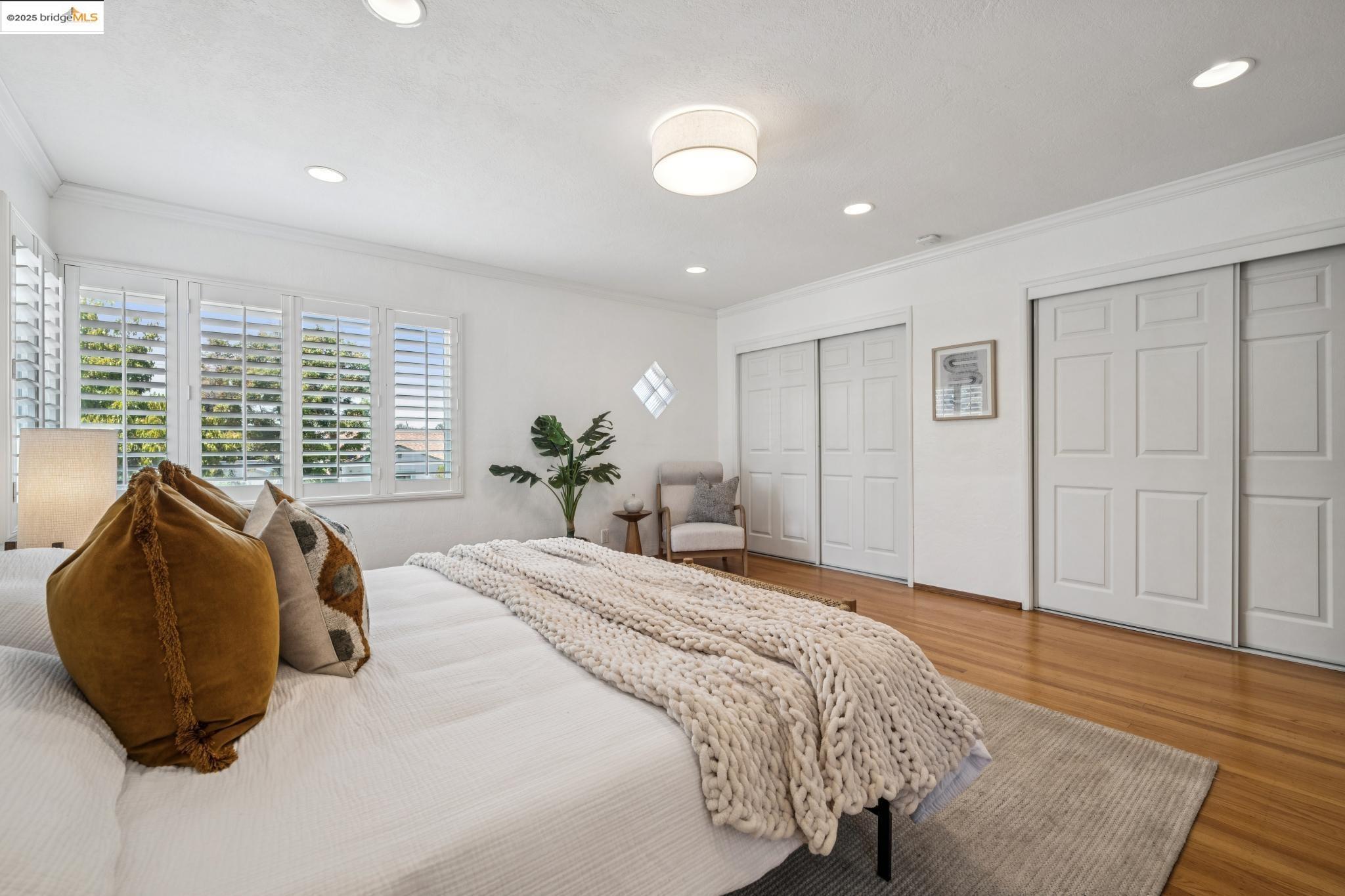1044 Collier Dr
