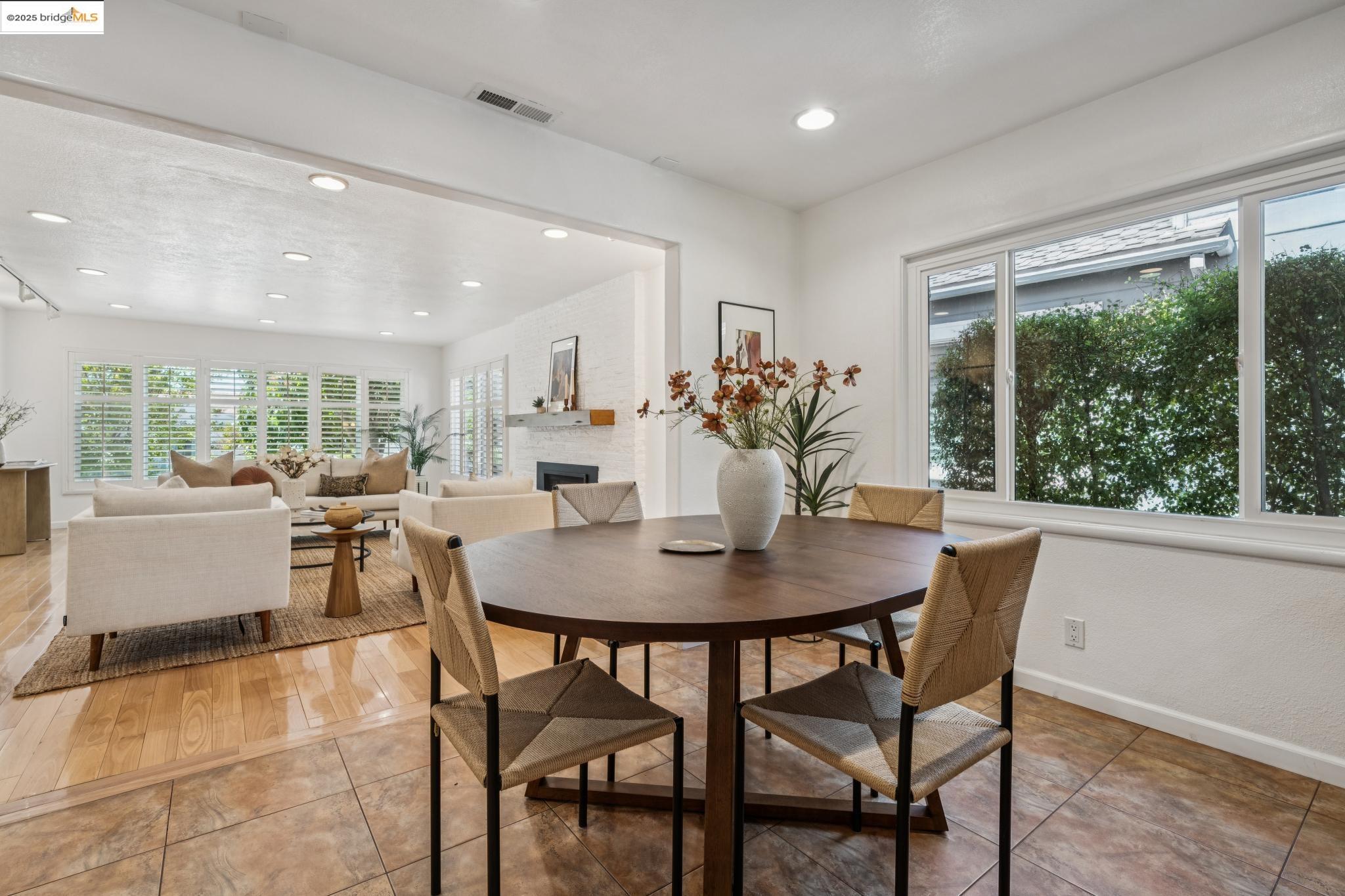 1044 Collier Dr