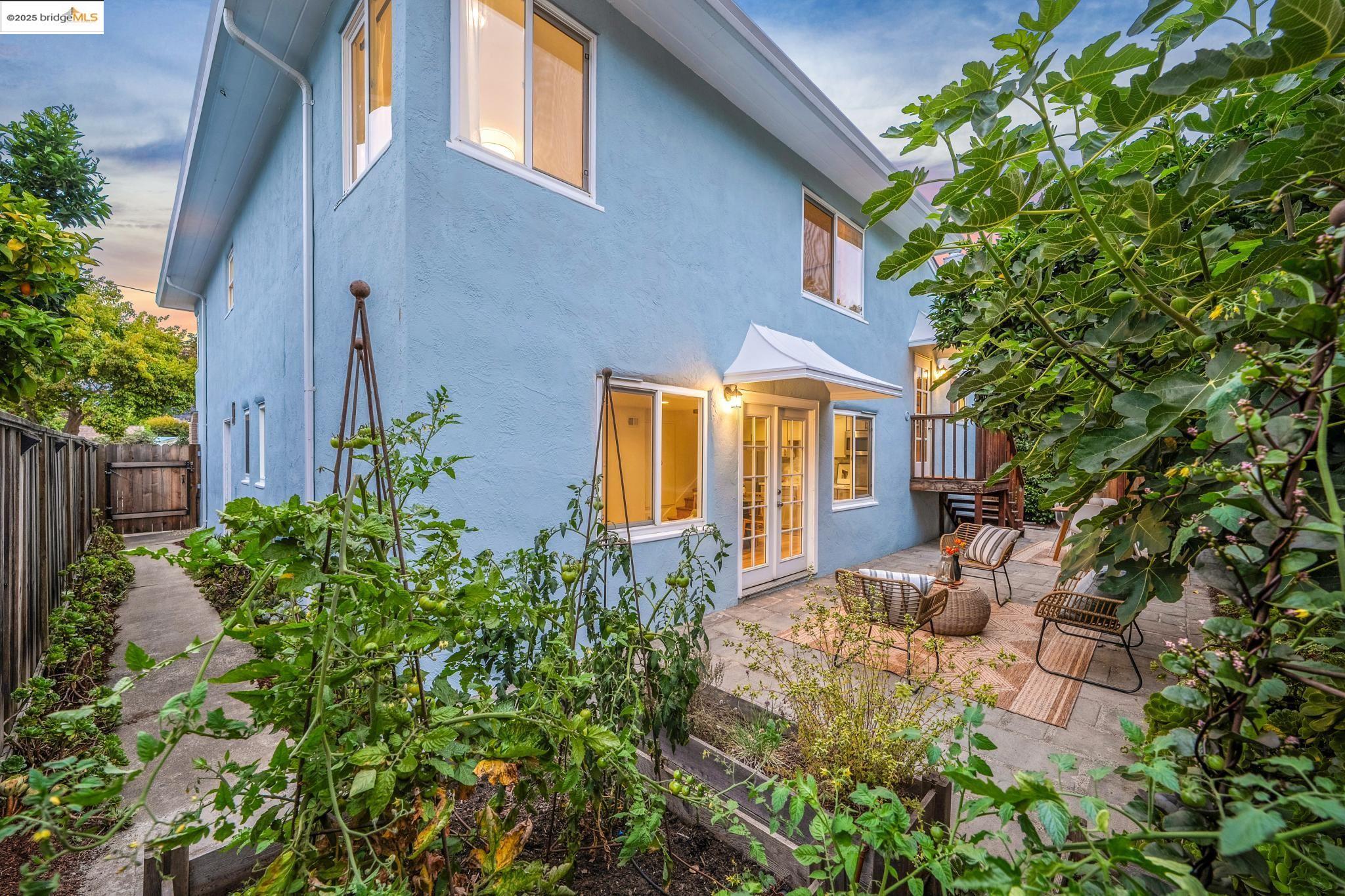 1044 Collier Dr