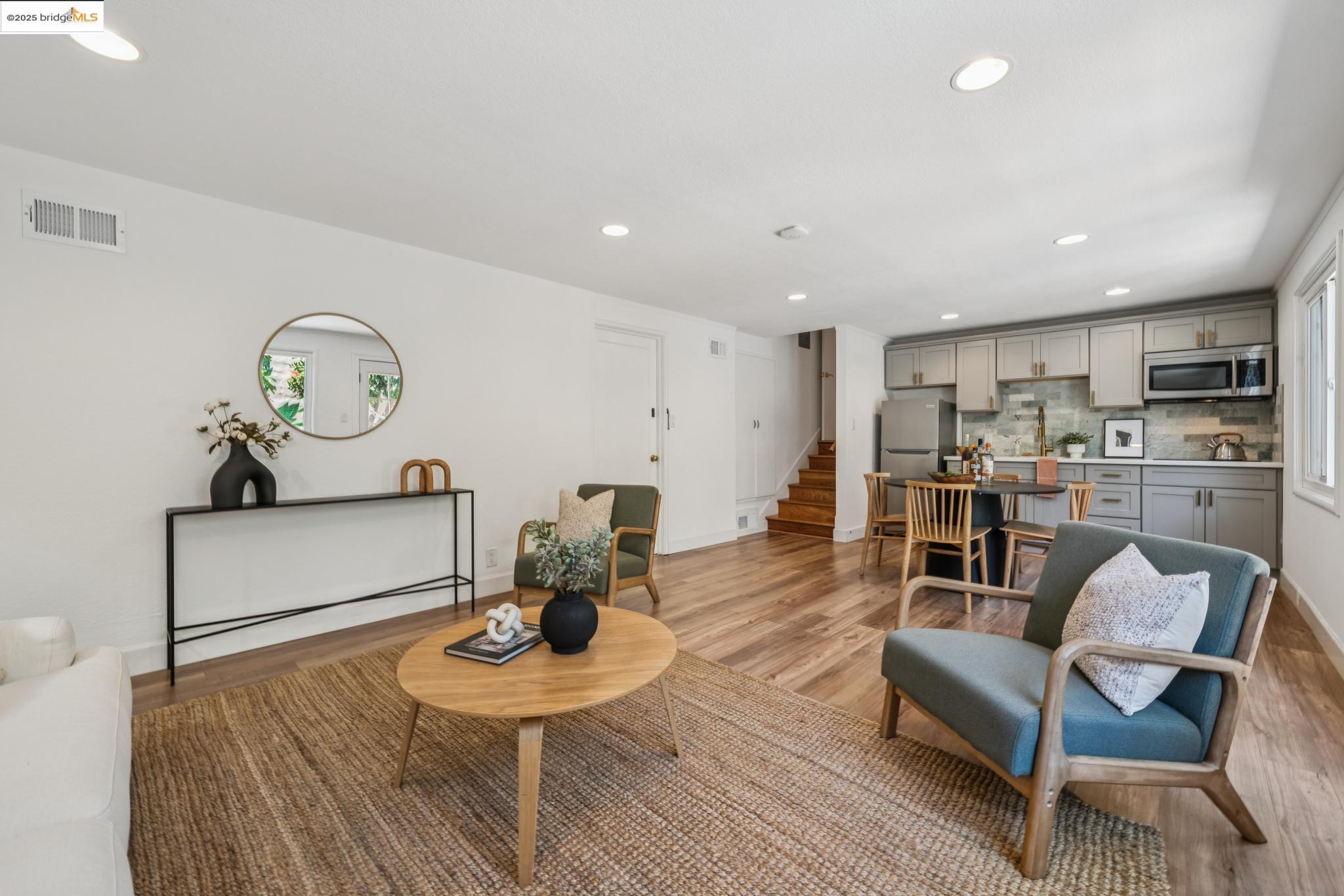 1044 Collier Dr