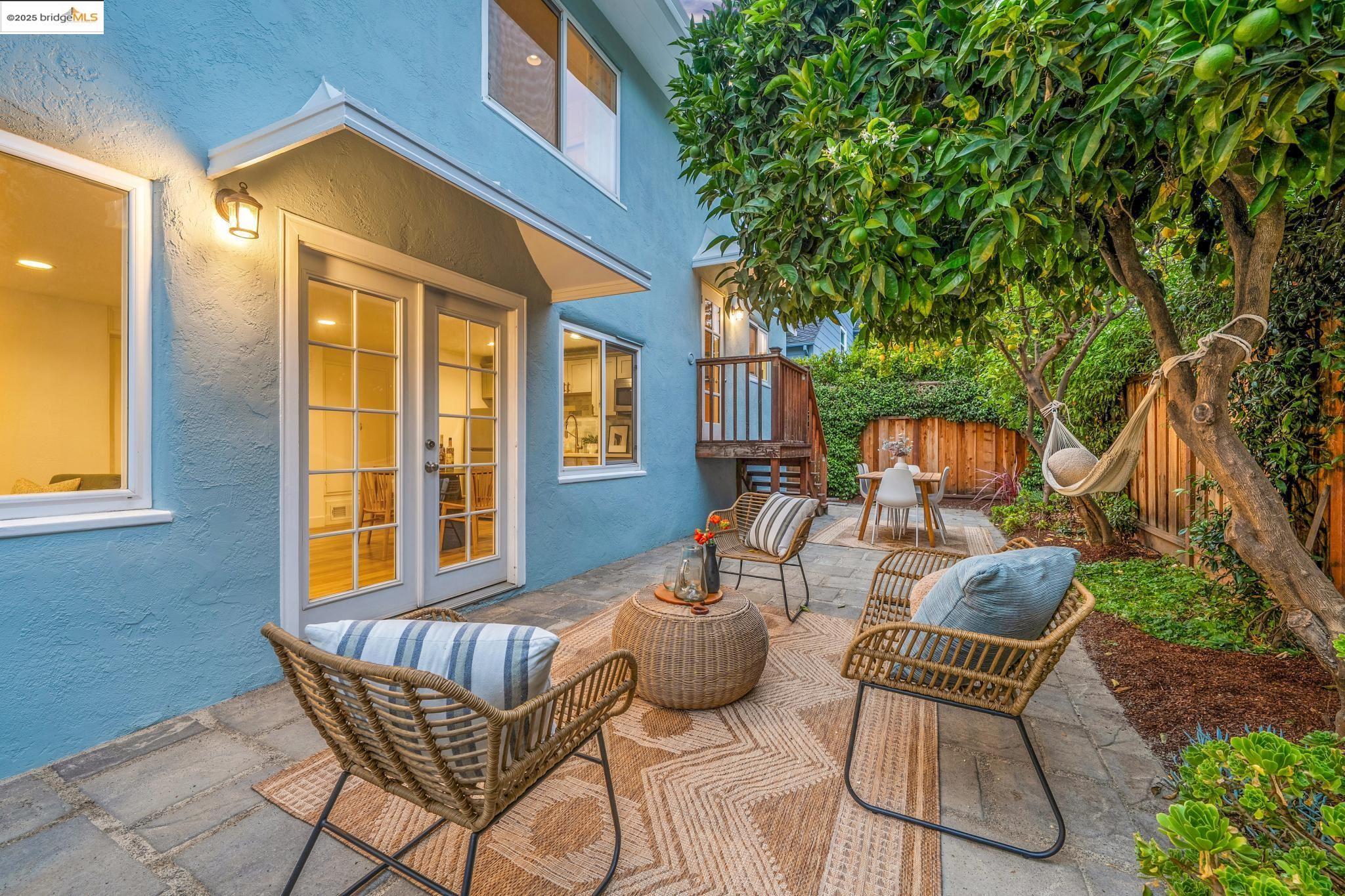 1044 Collier Dr