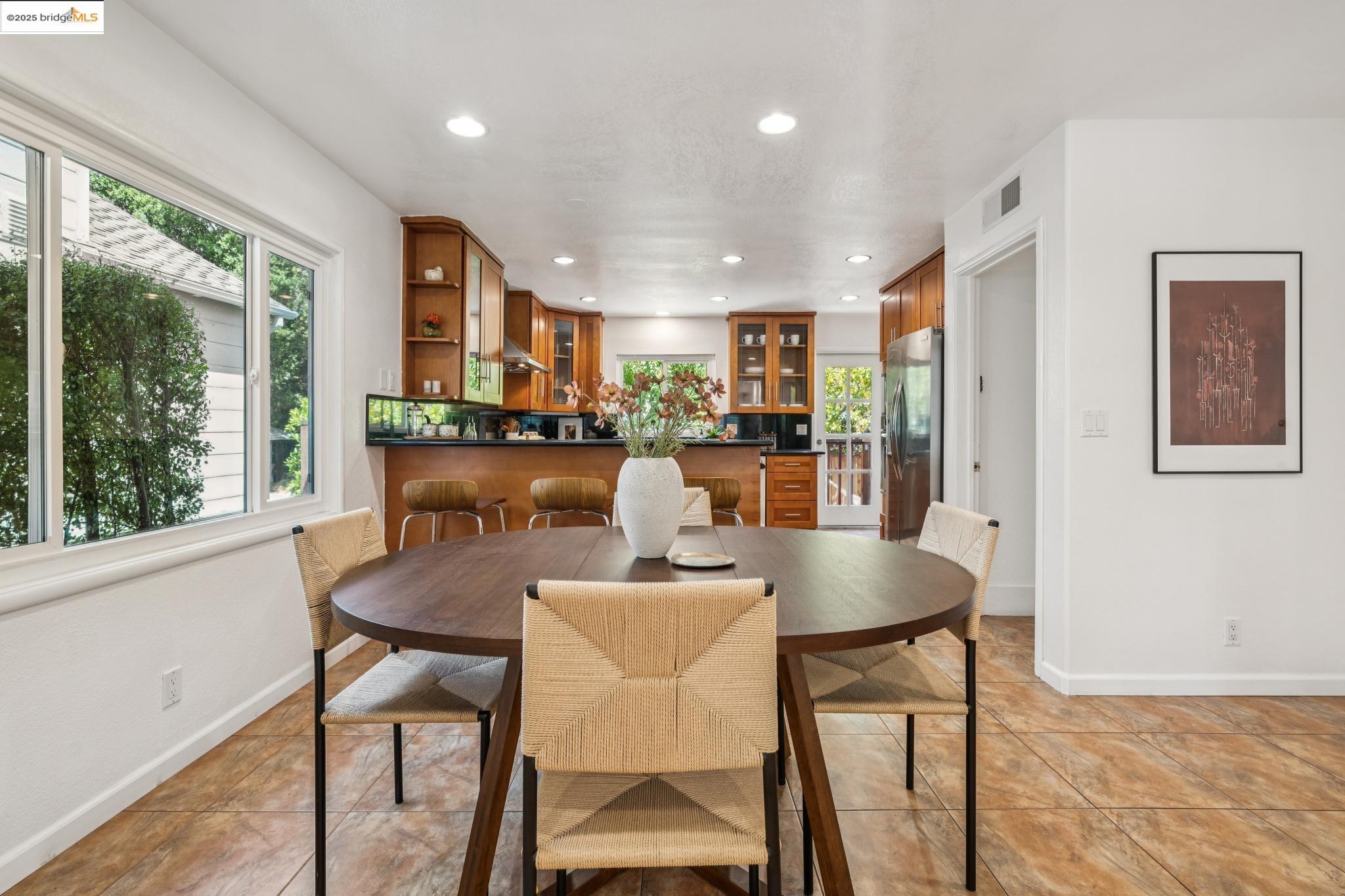 1044 Collier Dr