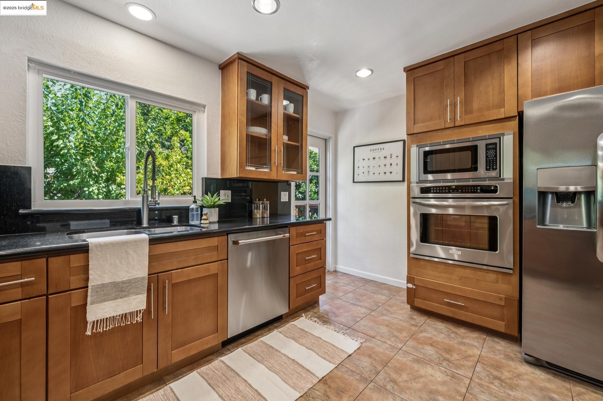 1044 Collier Dr