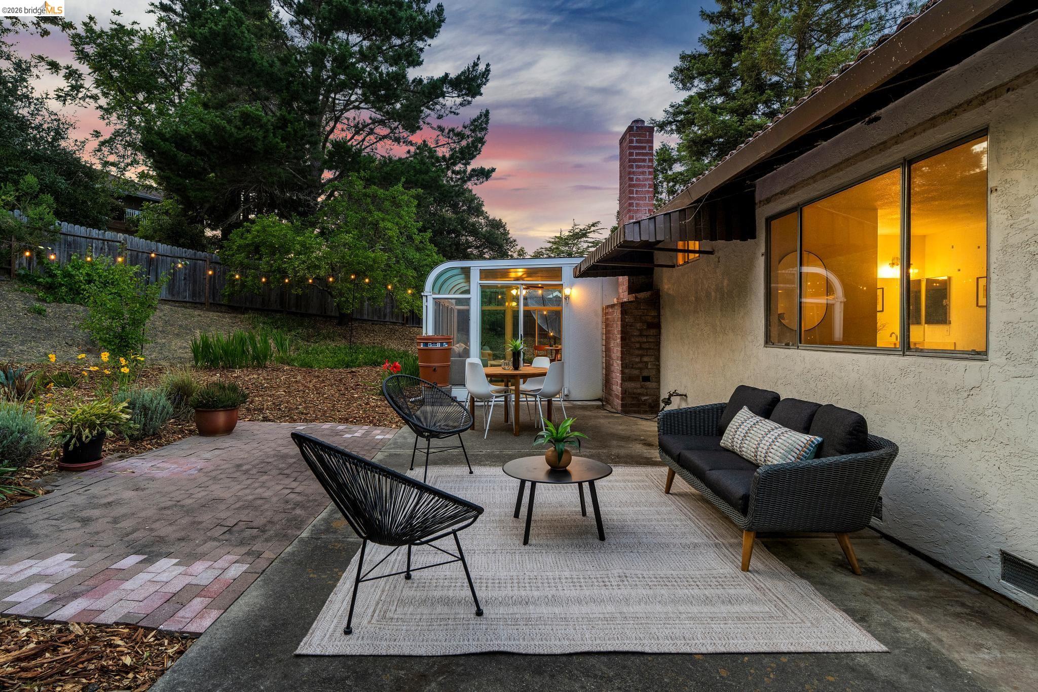 5672 Torrey Pine Ct