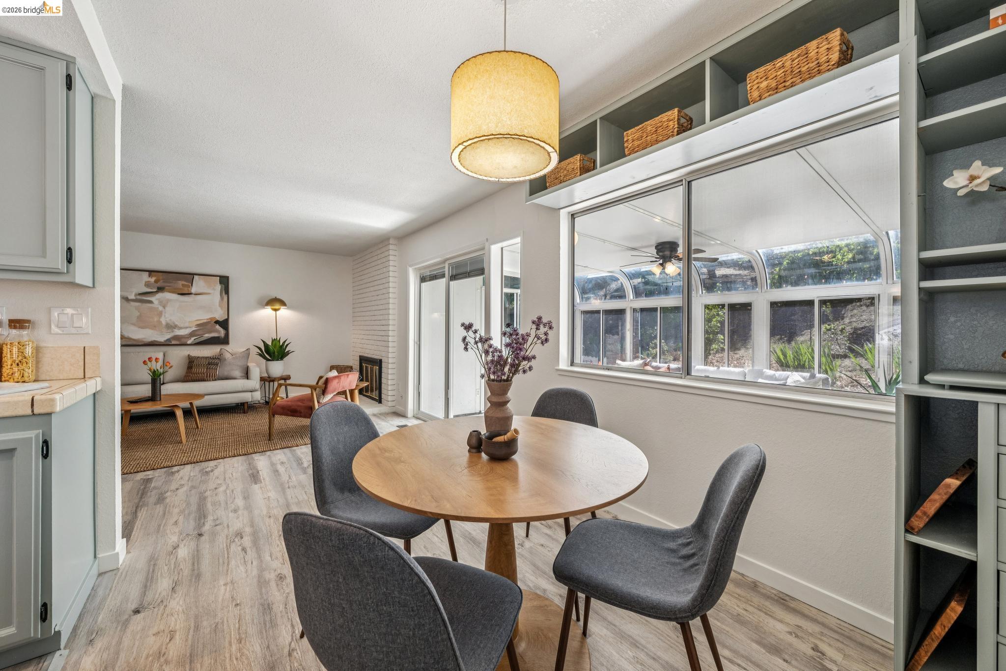 5672 Torrey Pine Ct