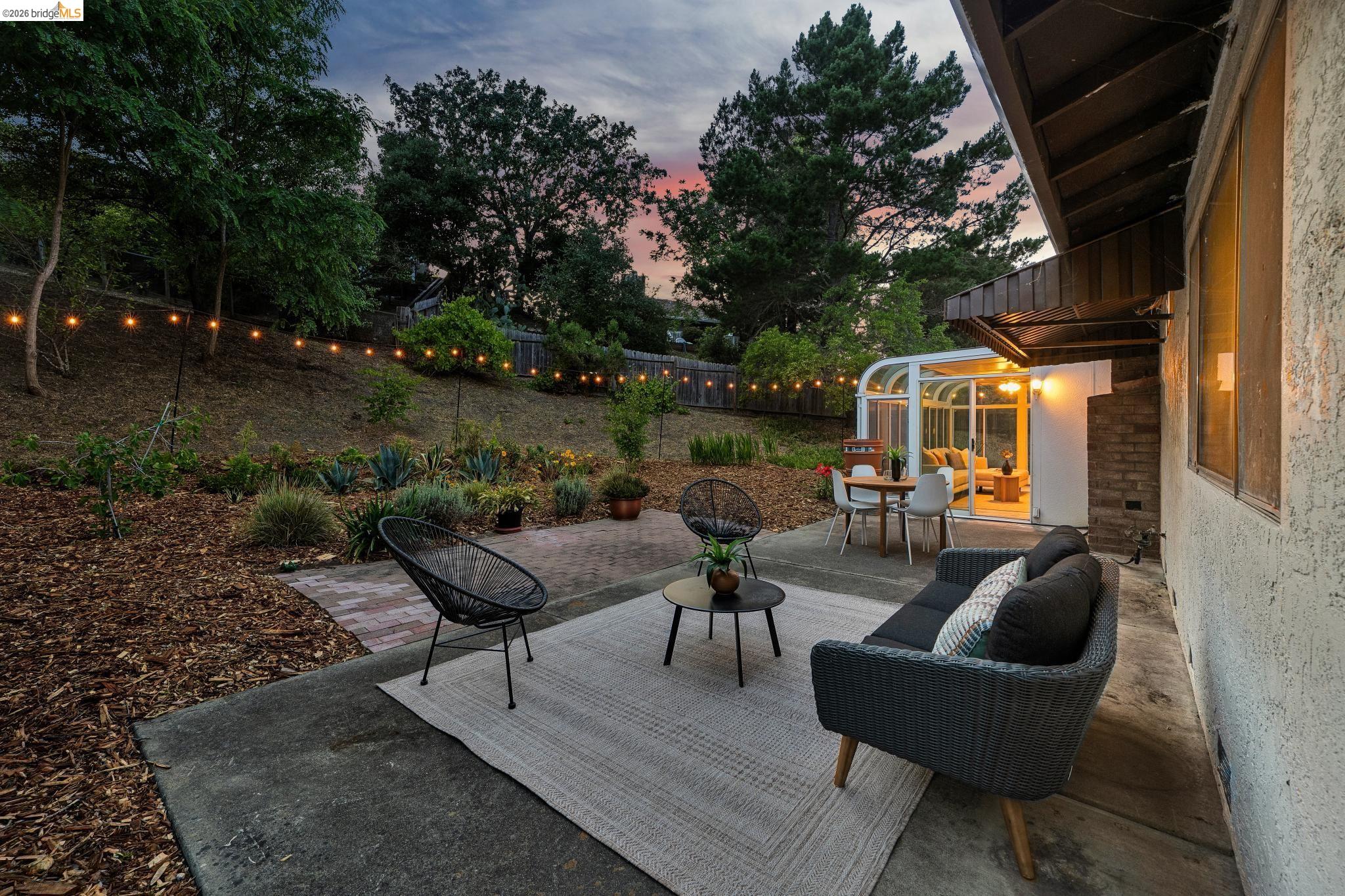 5672 Torrey Pine Ct
