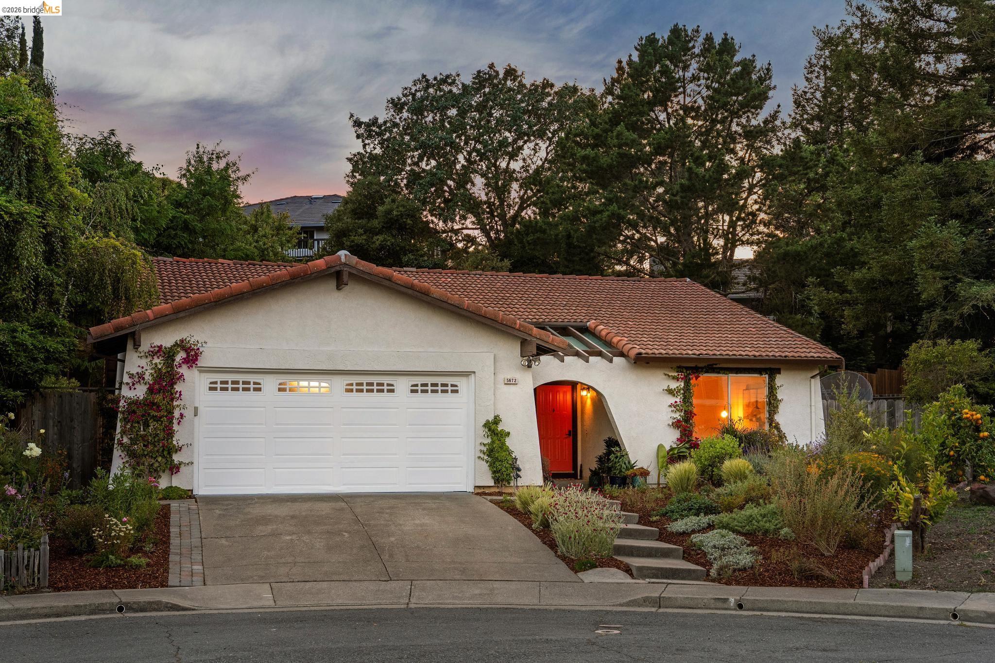 5672 Torrey Pine Ct