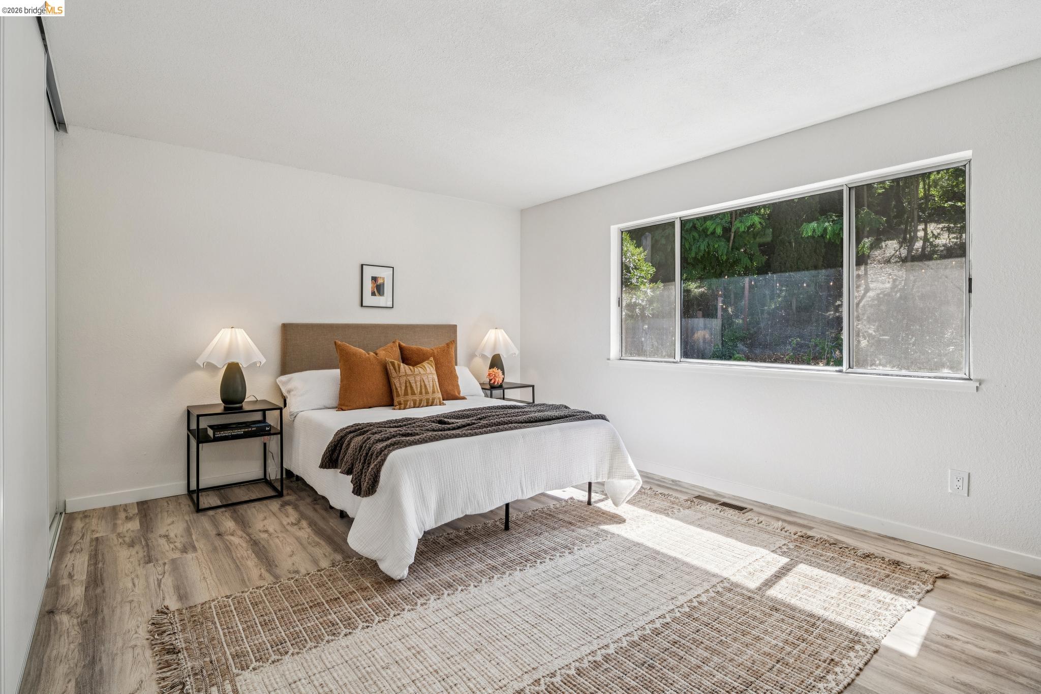 5672 Torrey Pine Ct