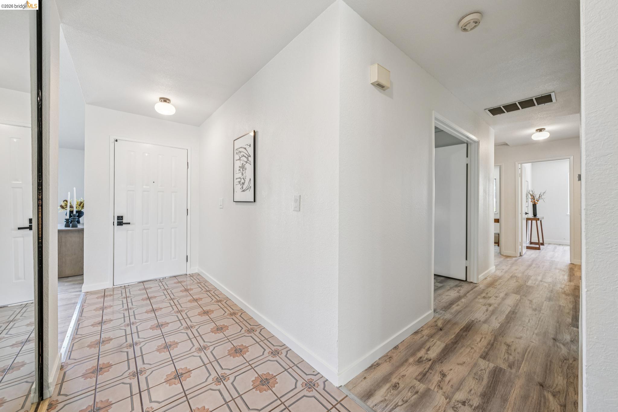 5672 Torrey Pine Ct
