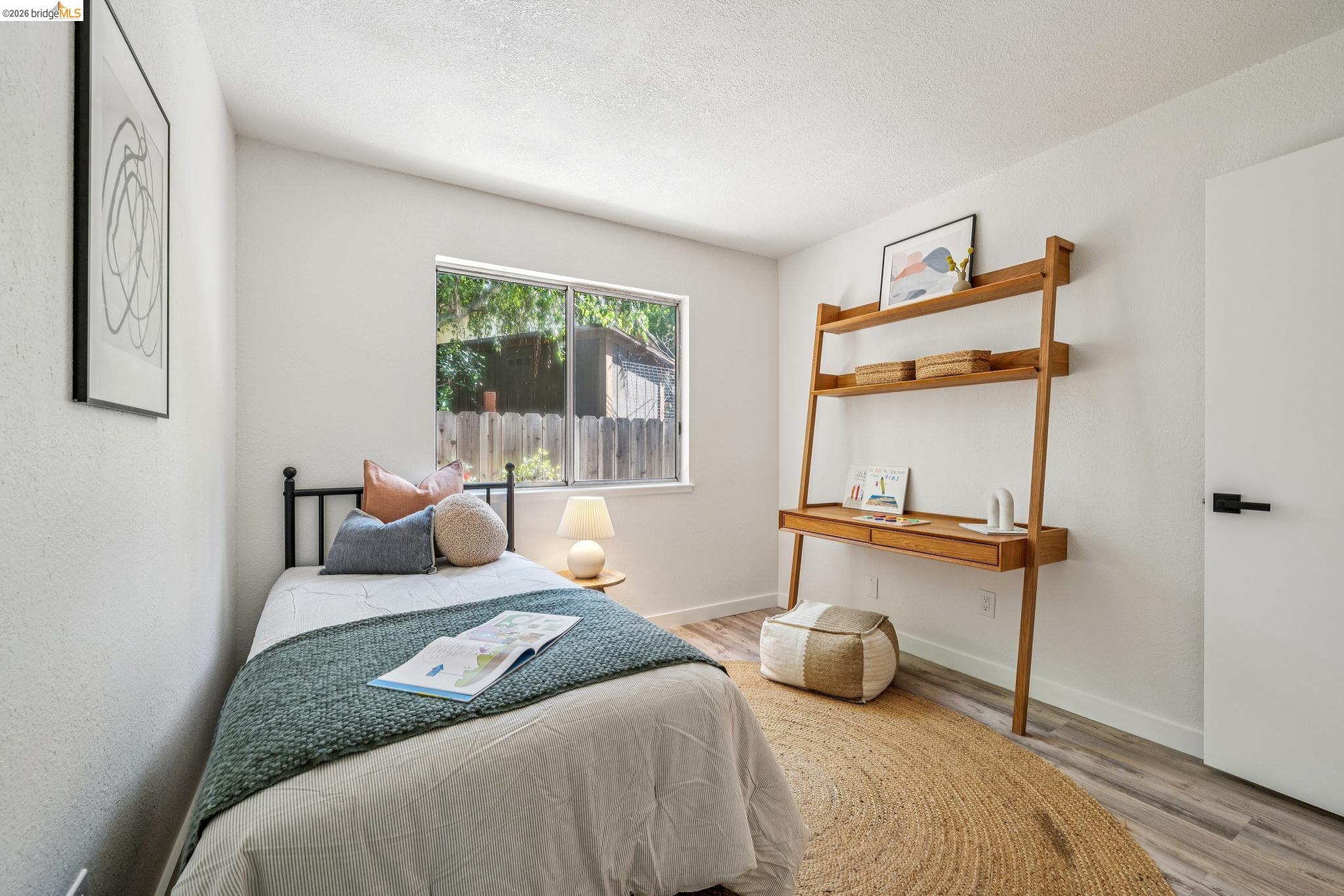 5672 Torrey Pine Ct