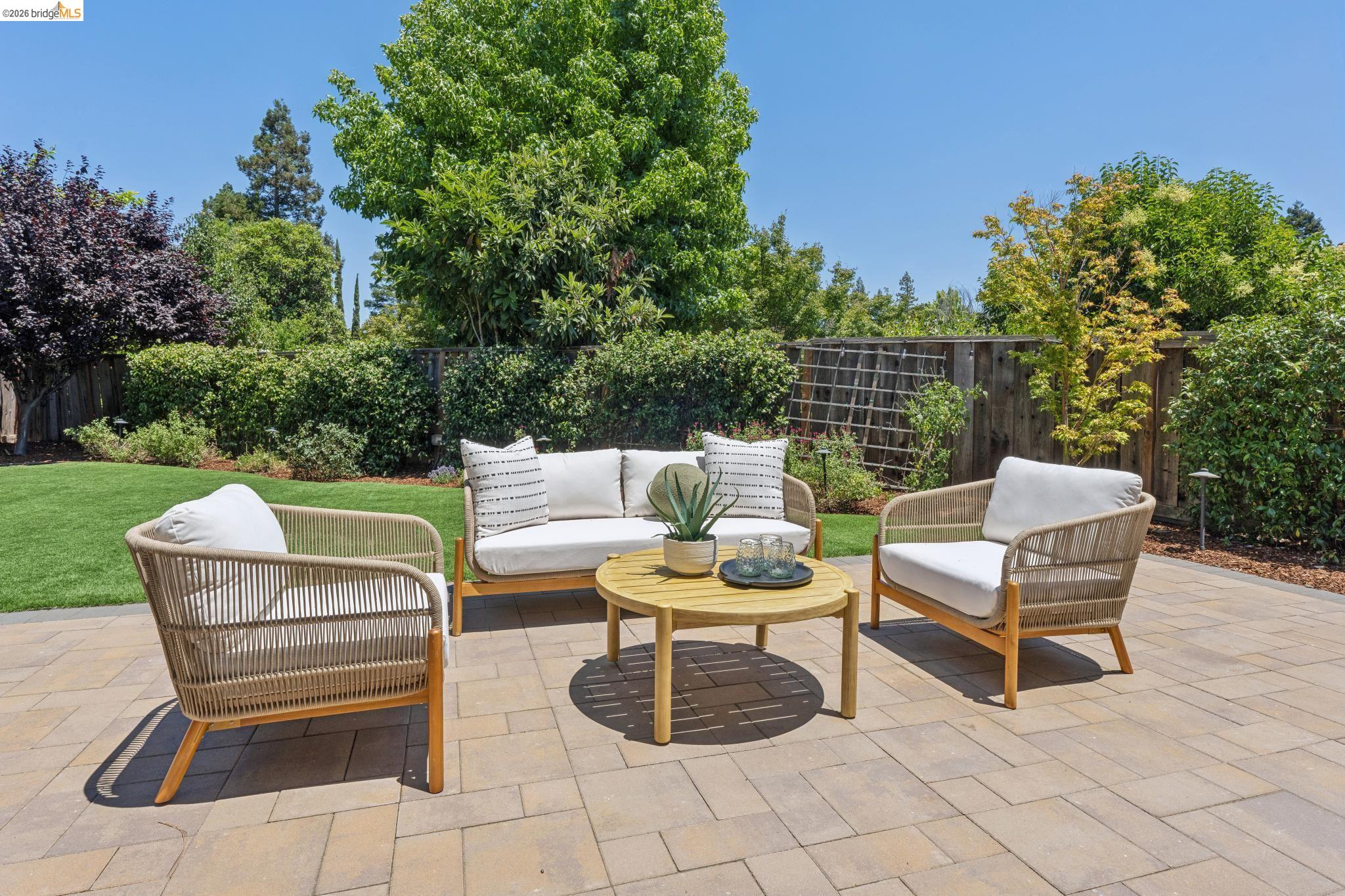 2253 Freshwater Court
