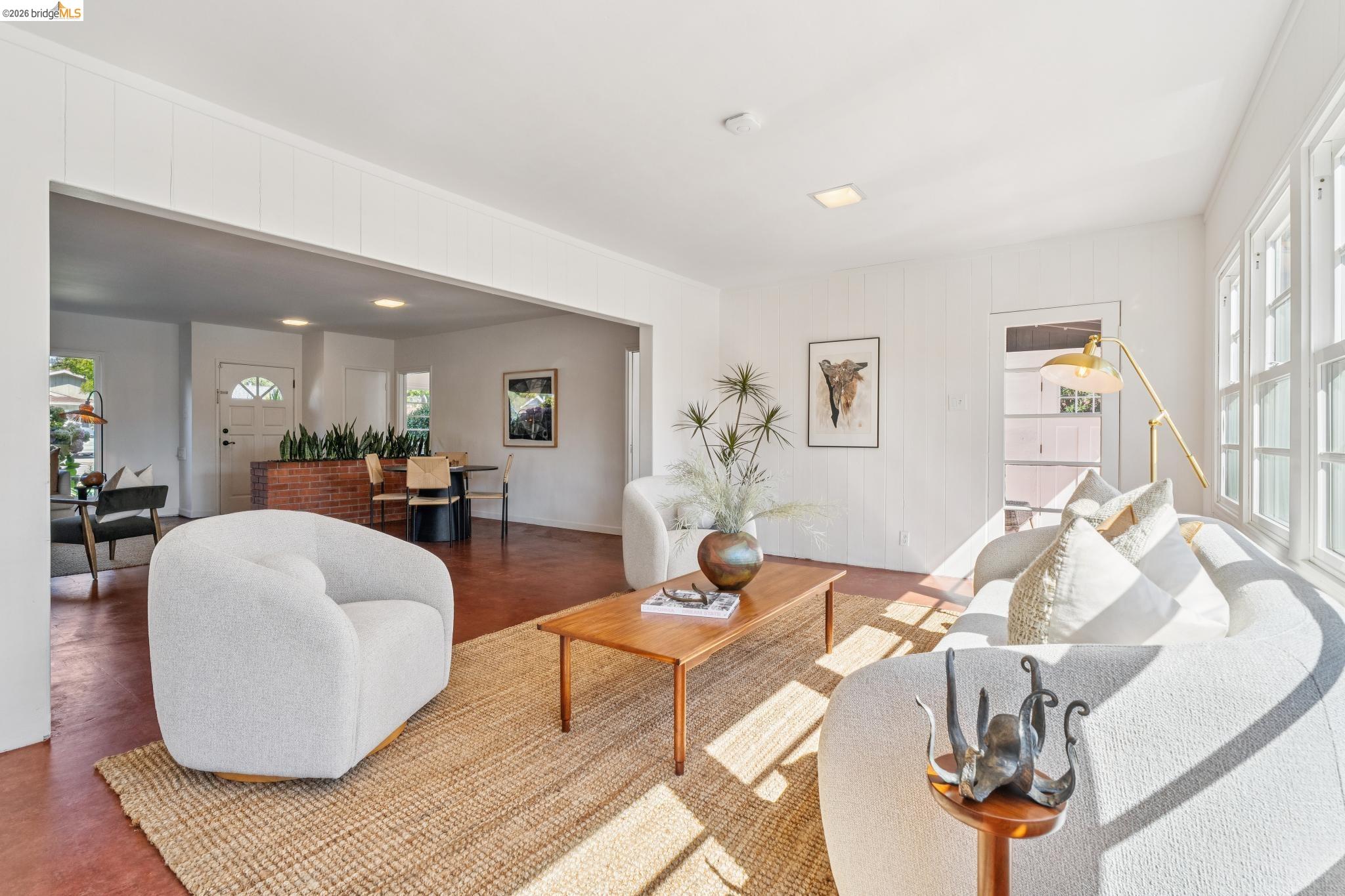 201 Warwick Ave