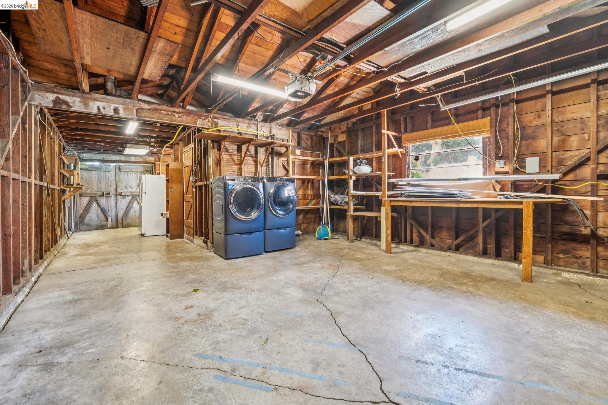 201 Warwick Ave