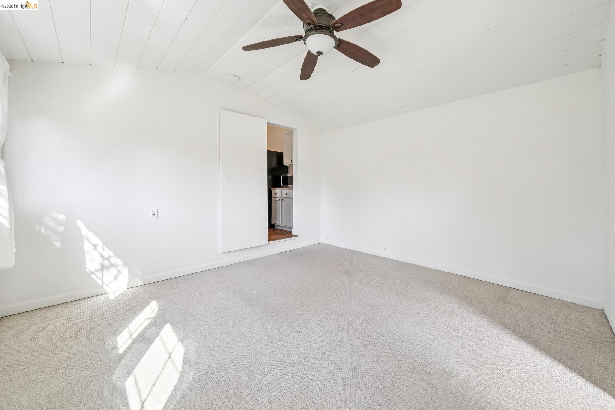 201 Warwick Ave