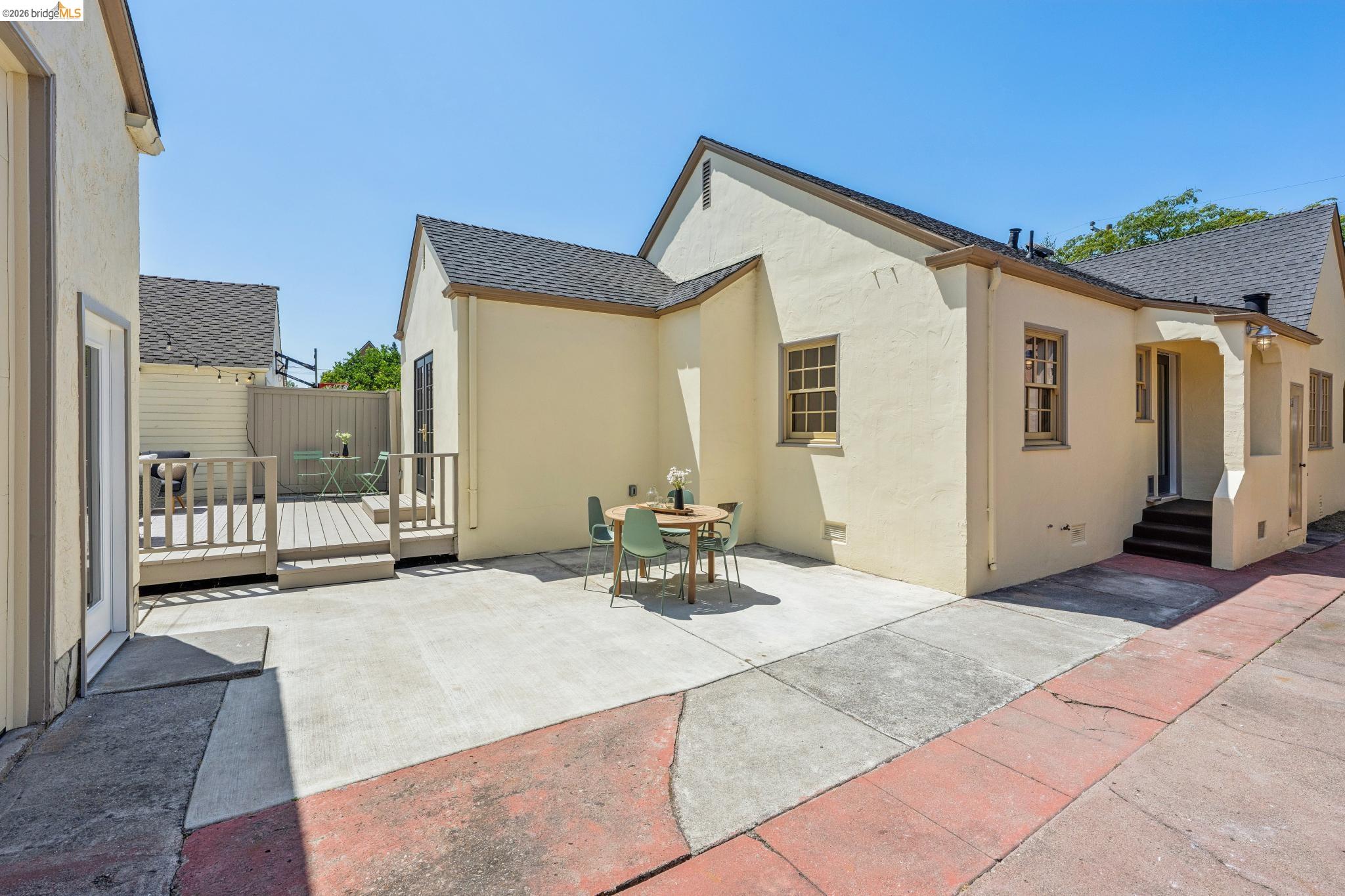 550 Superior Ave