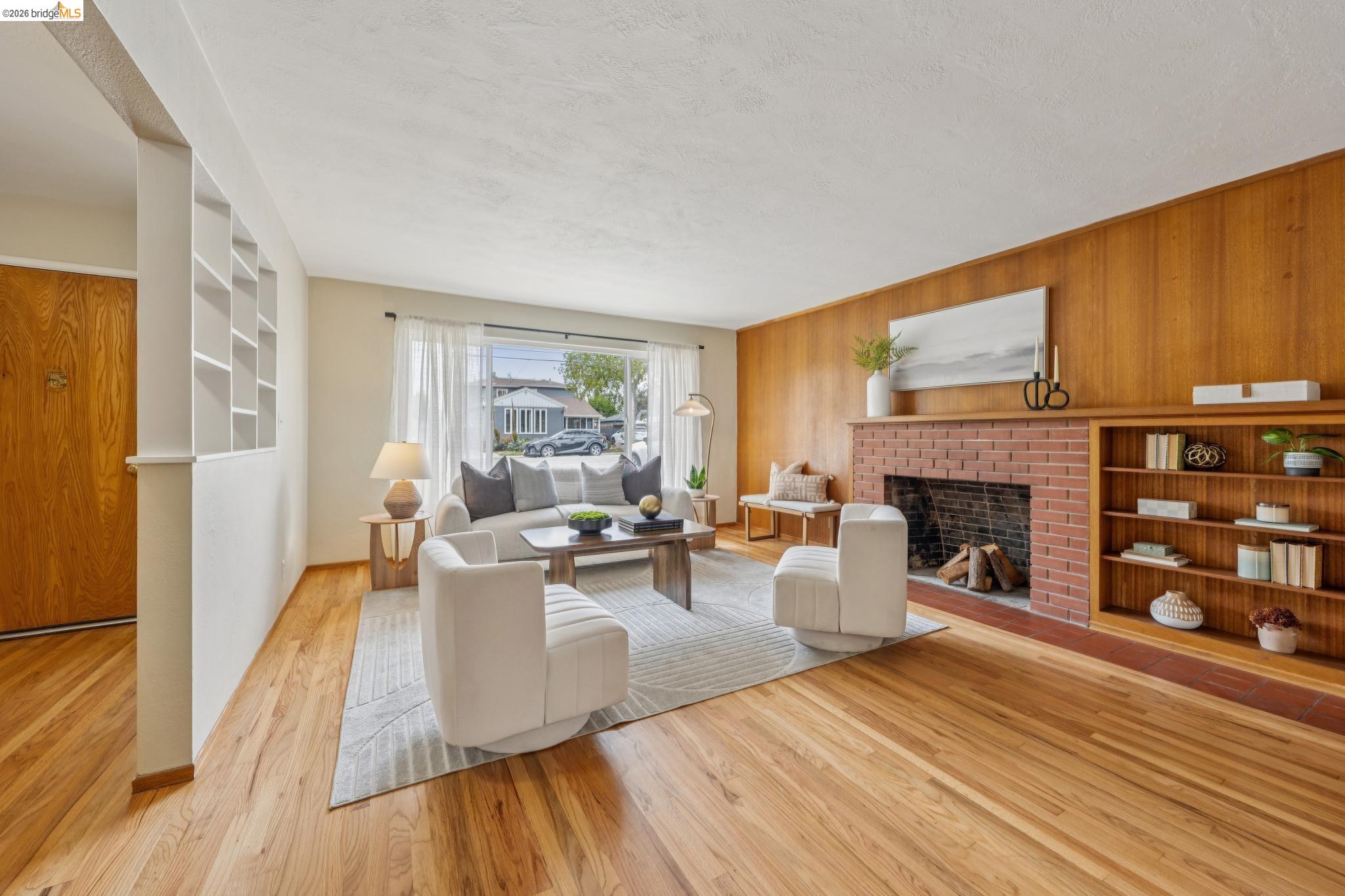 871 Joaquin Ave