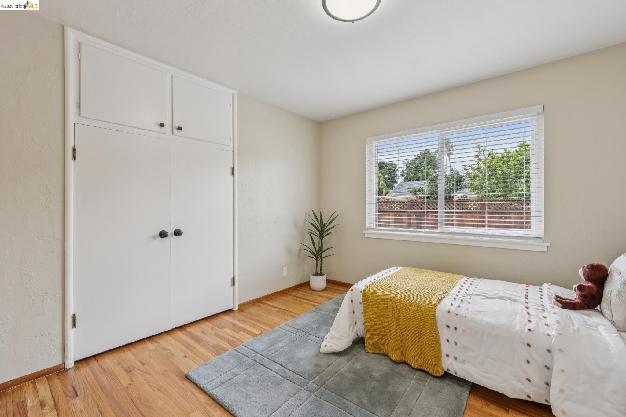 871 Joaquin Ave